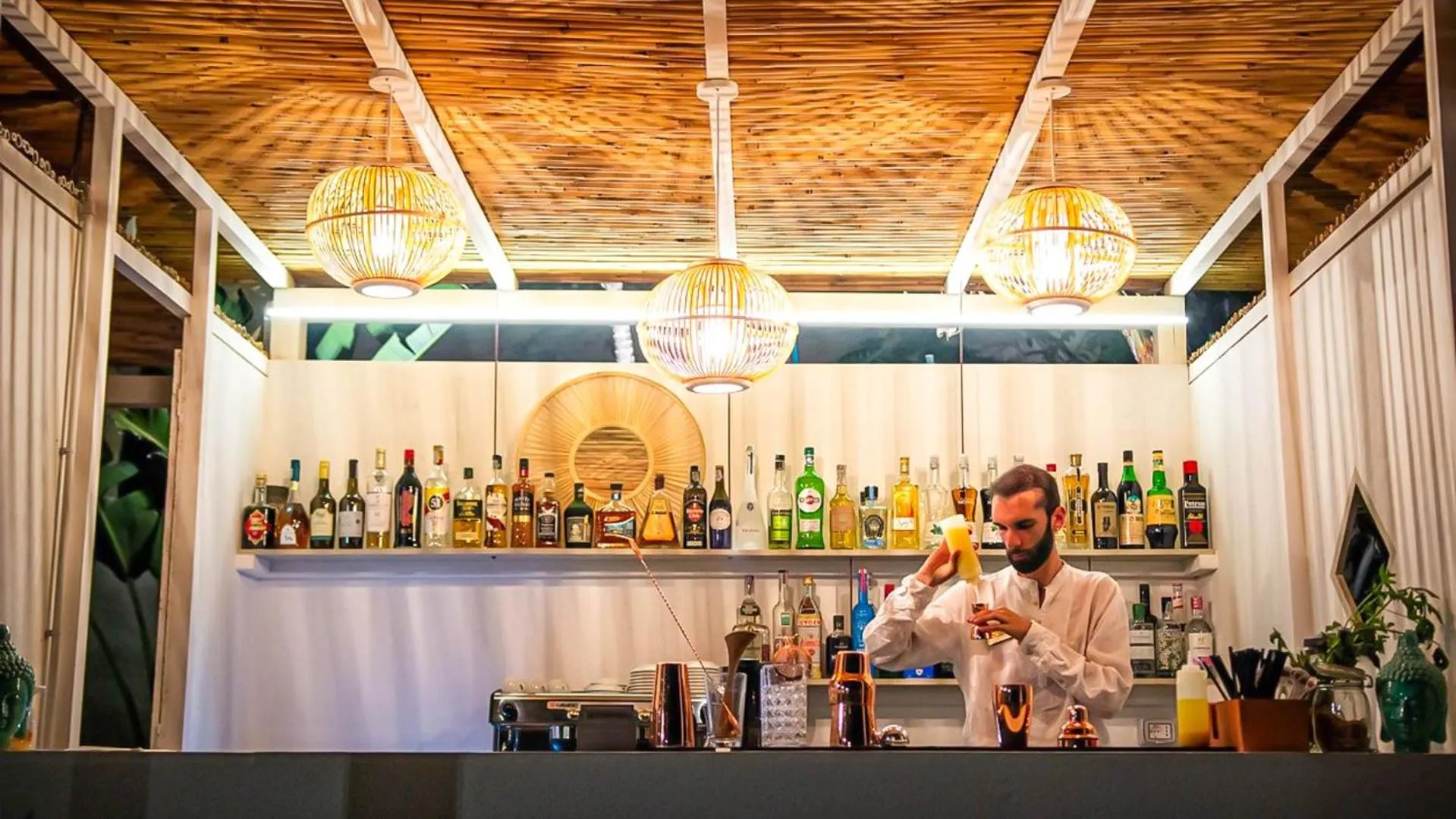 Lounge or bar in Borgo di Riaci Beach Resort