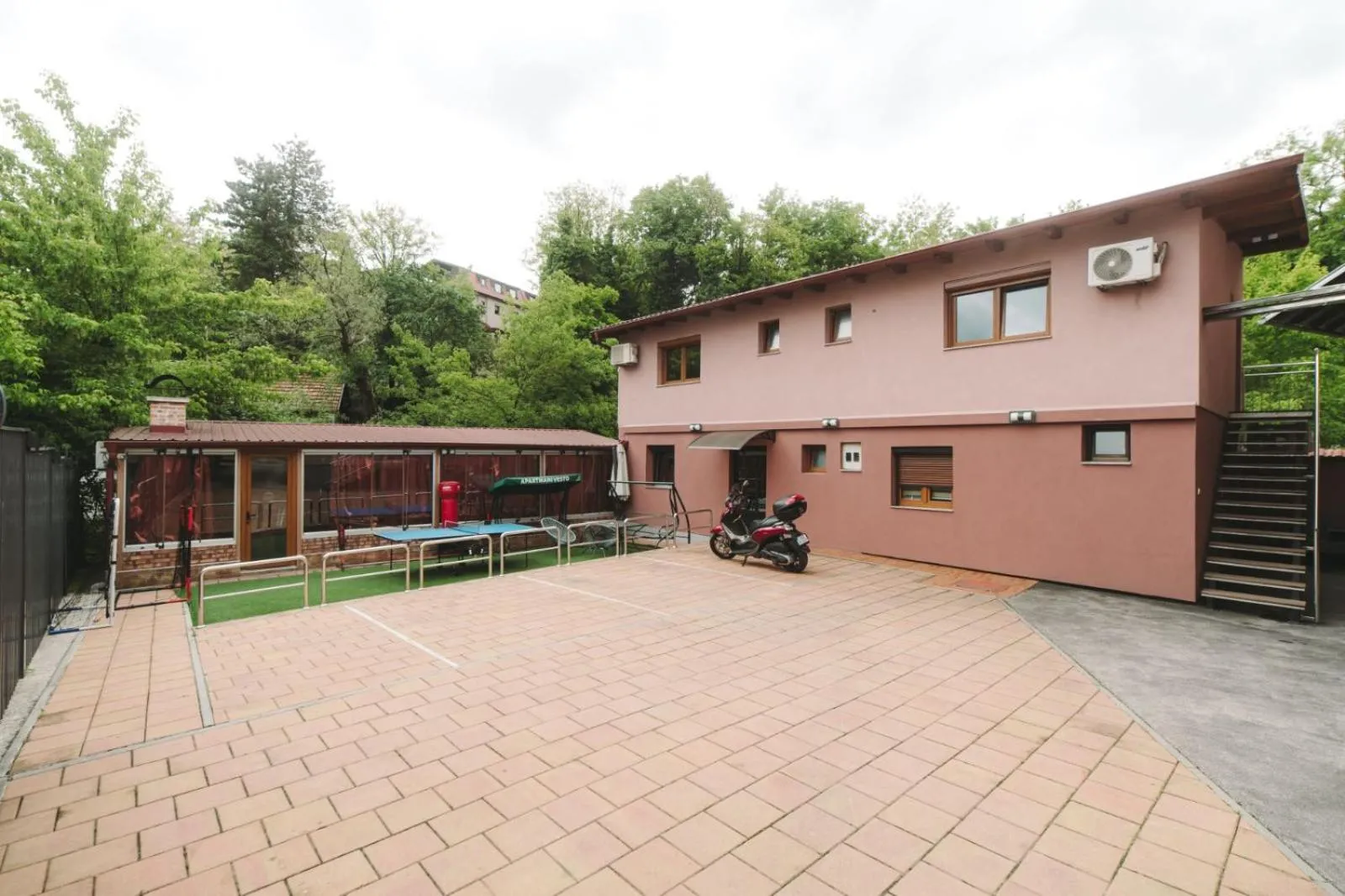 Apartmani Vesto