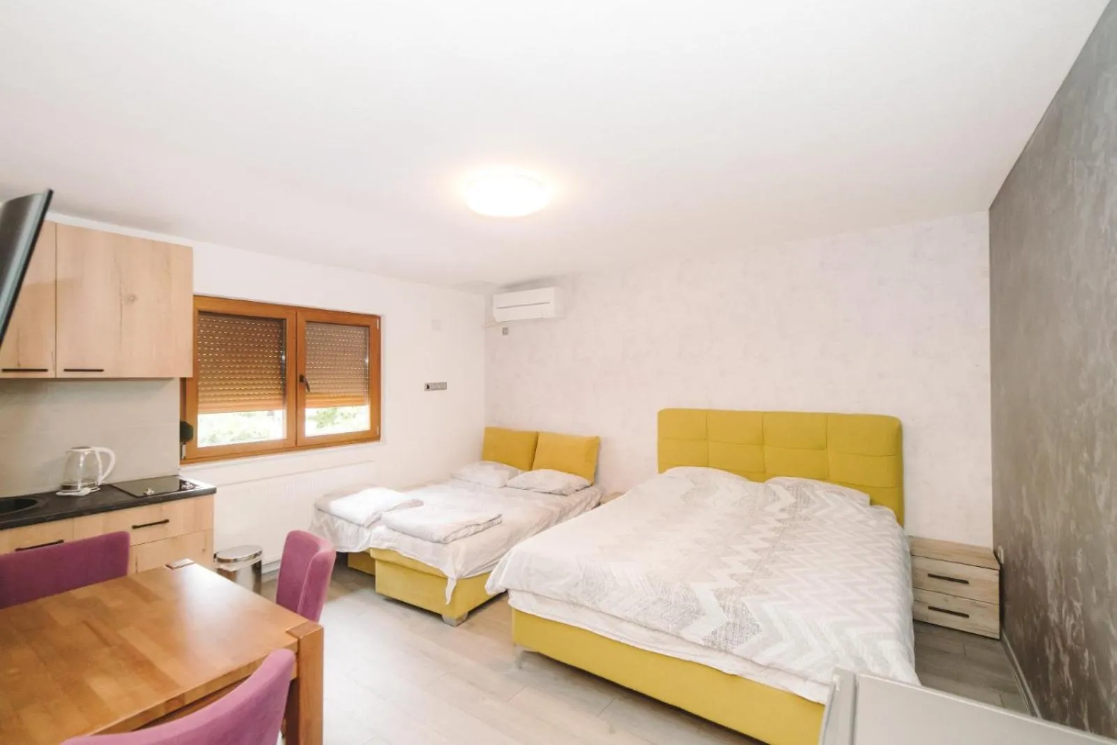 Bed in Apartmani Vesto