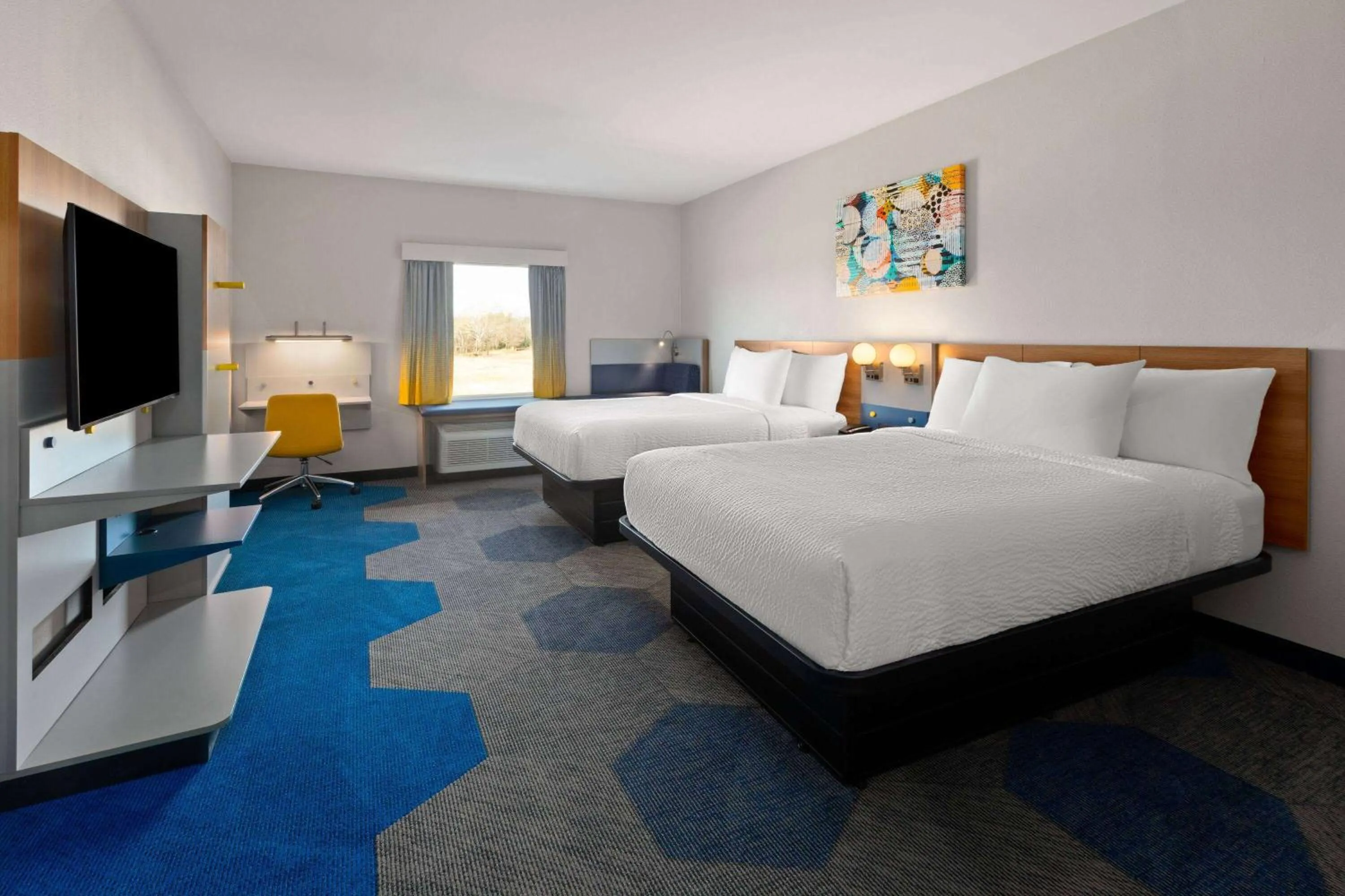 Photo of the whole room, Bed in Microtel Inn & Suites by Wyndham Olive Branch