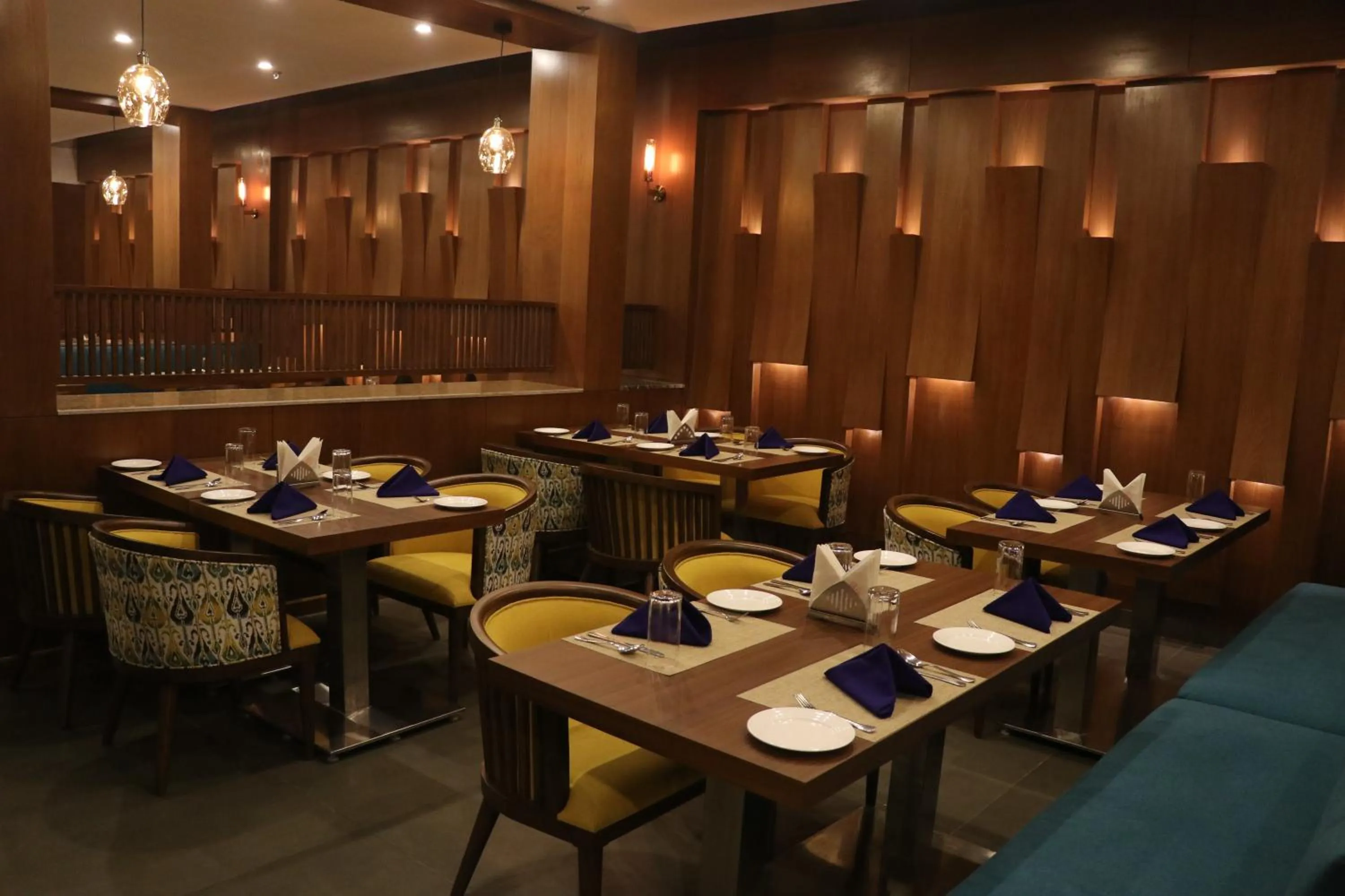 Restaurant/places to eat in Hotel Shagun Chandigarh Zirakpur