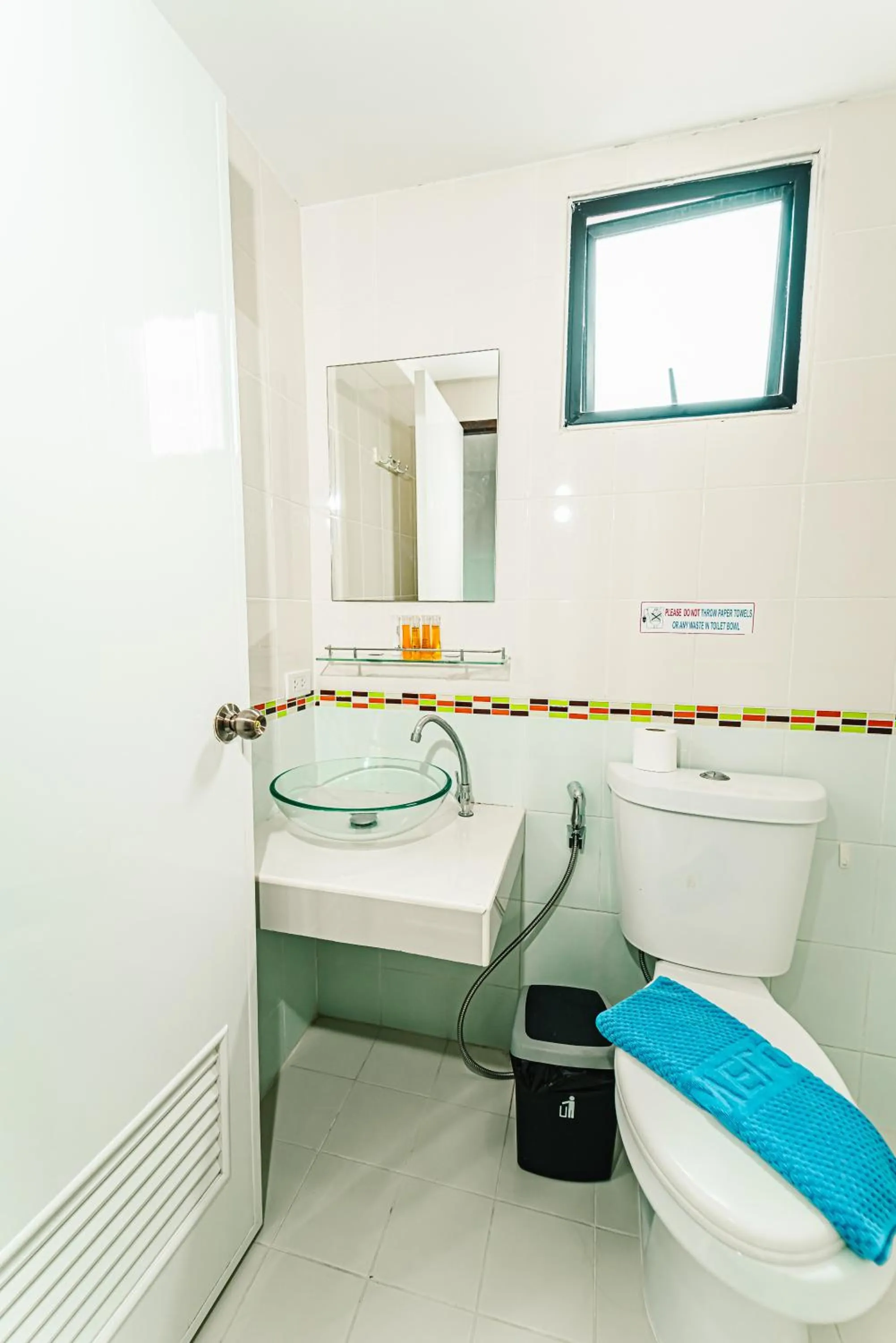 Toilet in Saiyuan Residence Phuket