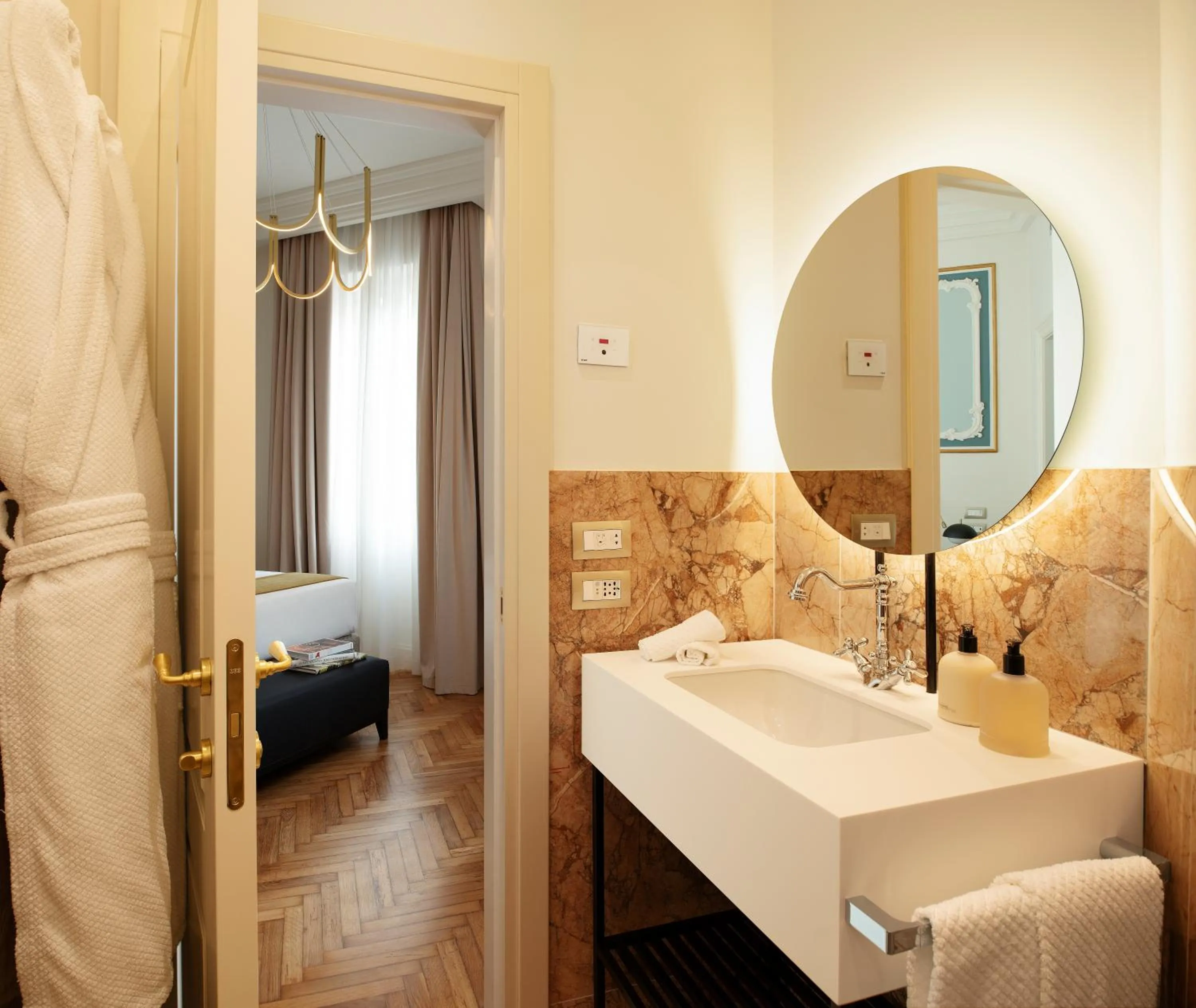 Bed in Elizabeth Unique Apartments - a Member of Design Hotels