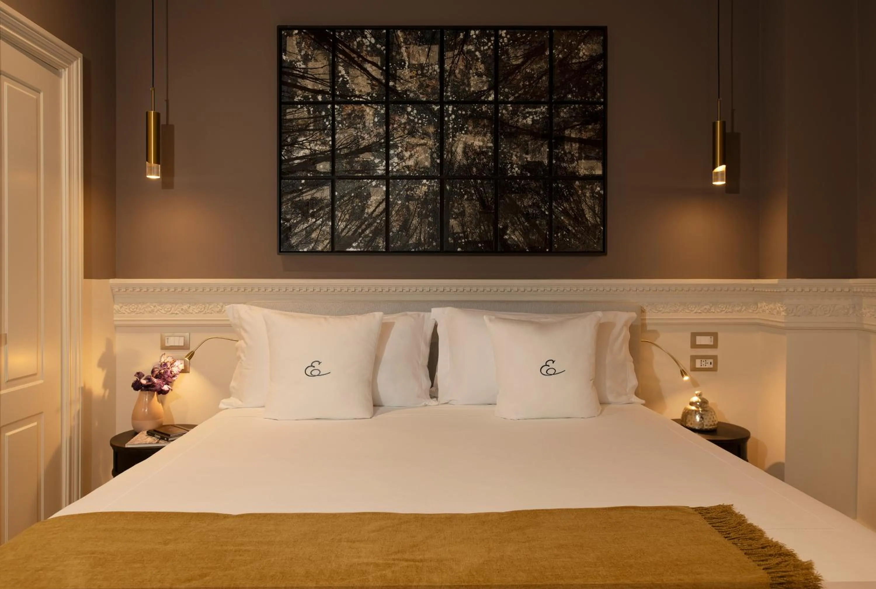 Bed in Elizabeth Unique Apartments - a Member of Design Hotels