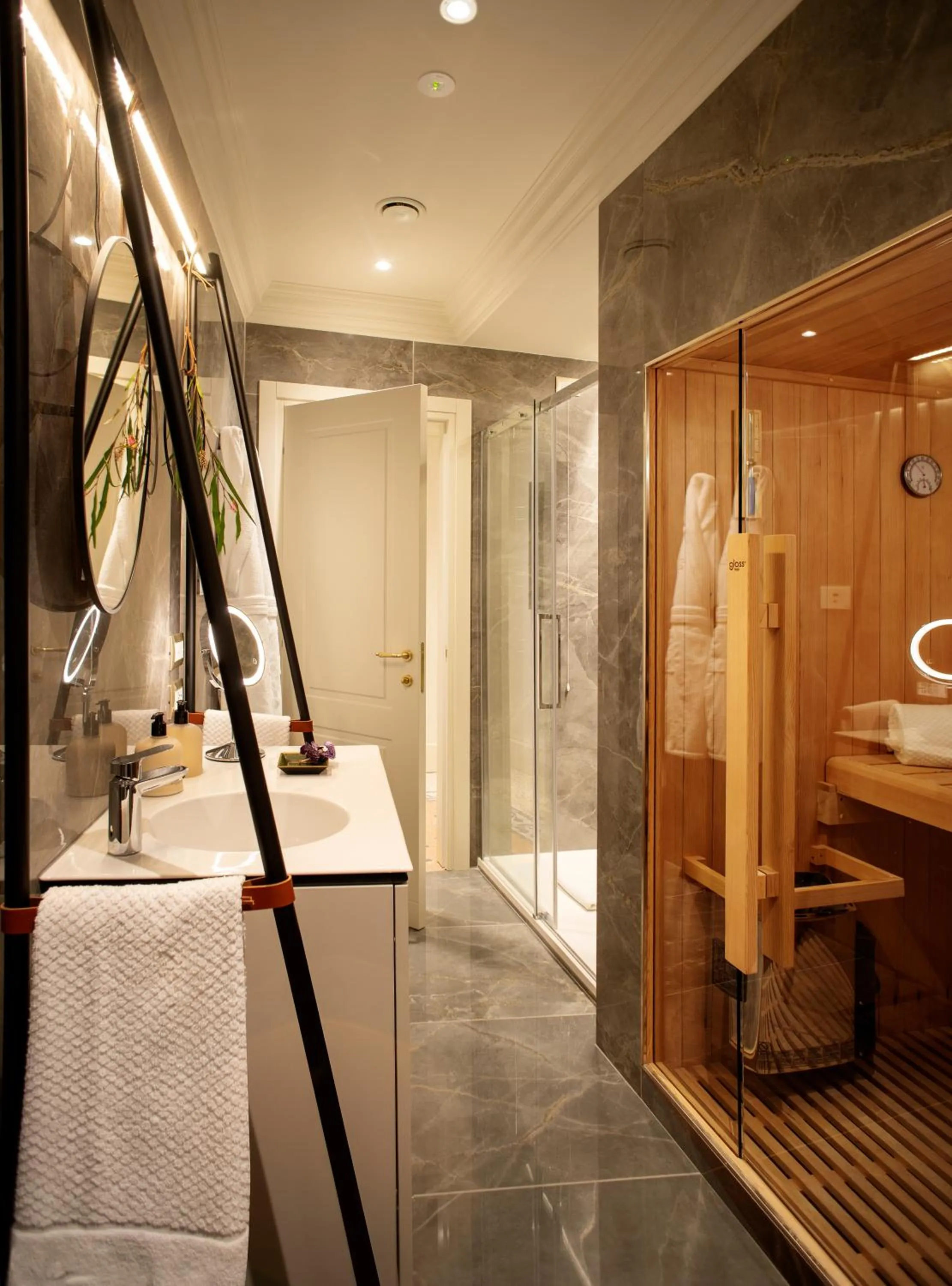 Elizabeth Unique Apartments - a Member of Design Hotels