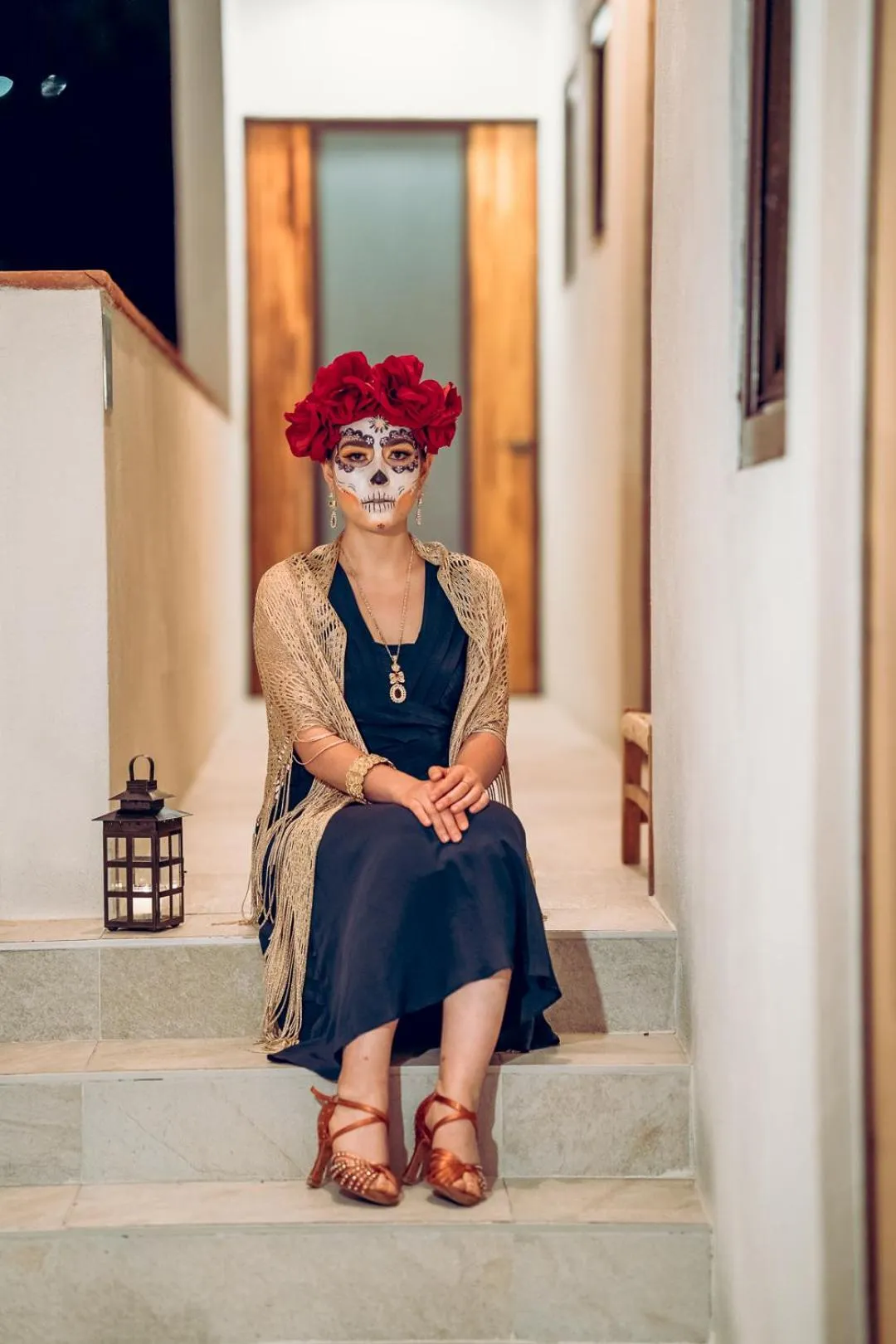 People in La Casa Carlota