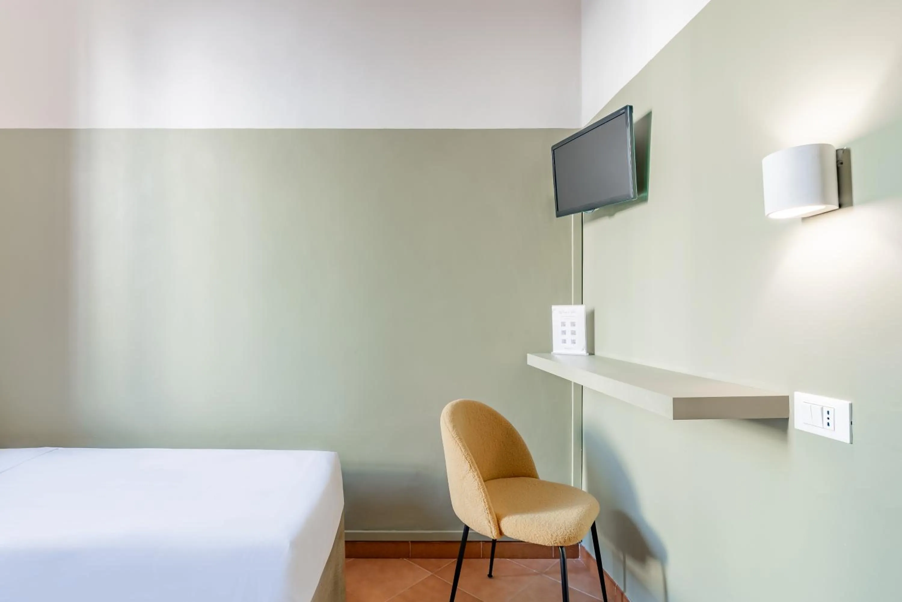 Bedroom, Bed in Hotel Infinito - Gruppo BLAM HOTELS