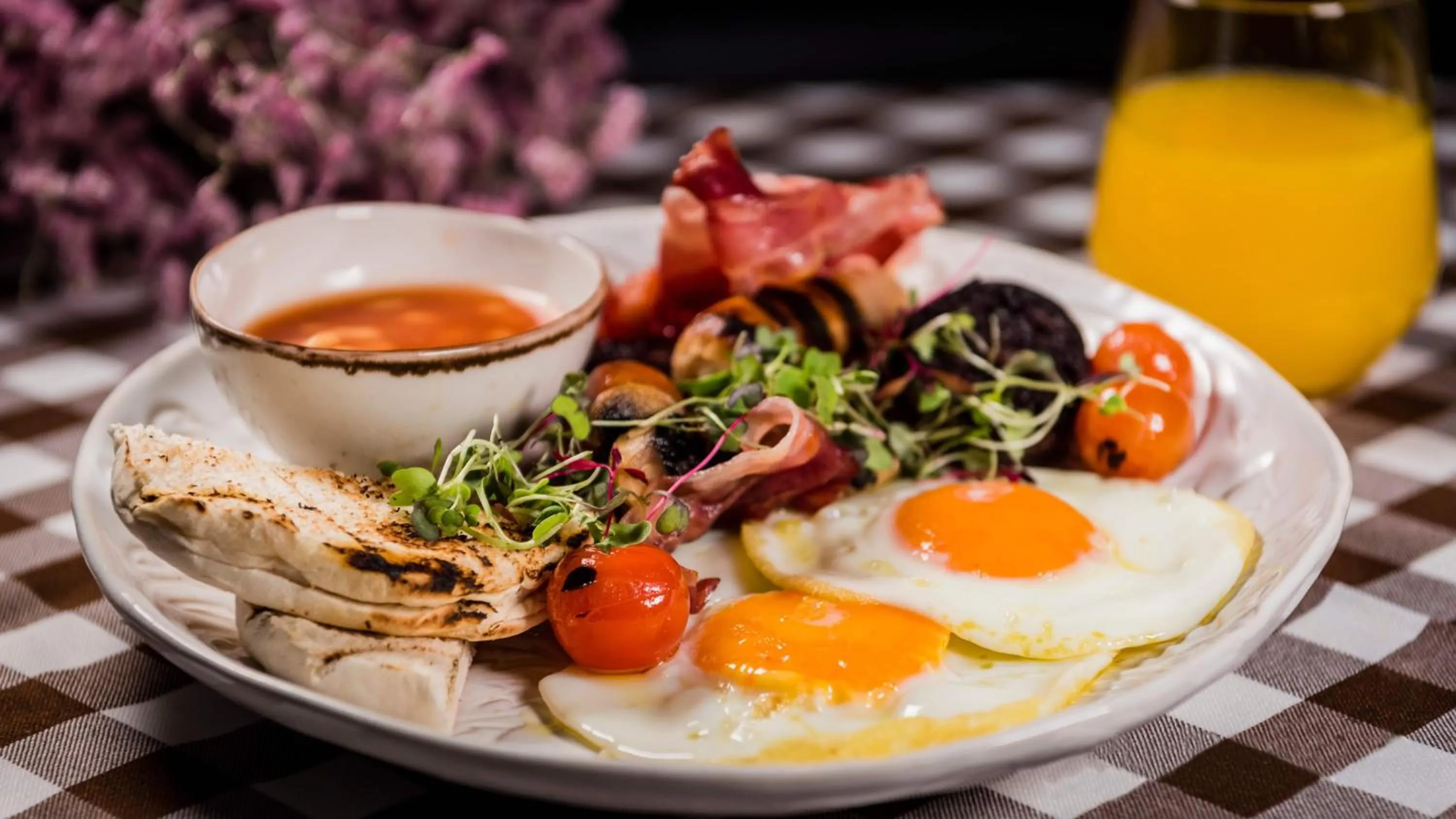 Restaurant/places to eat in Santiago de Alfama - Boutique Hotel