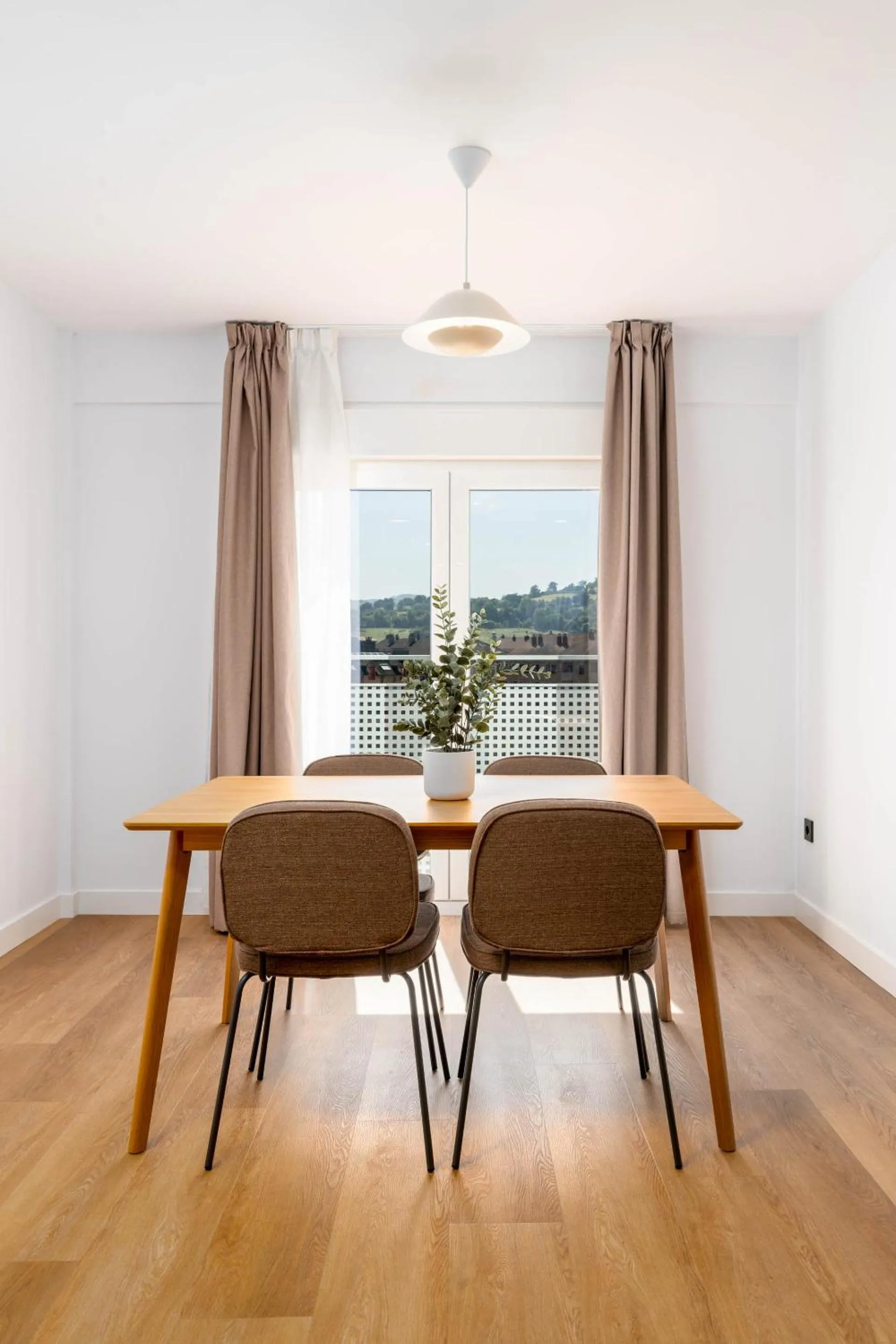 Living room in Limehome Oviedo Calle Postigo Bajo