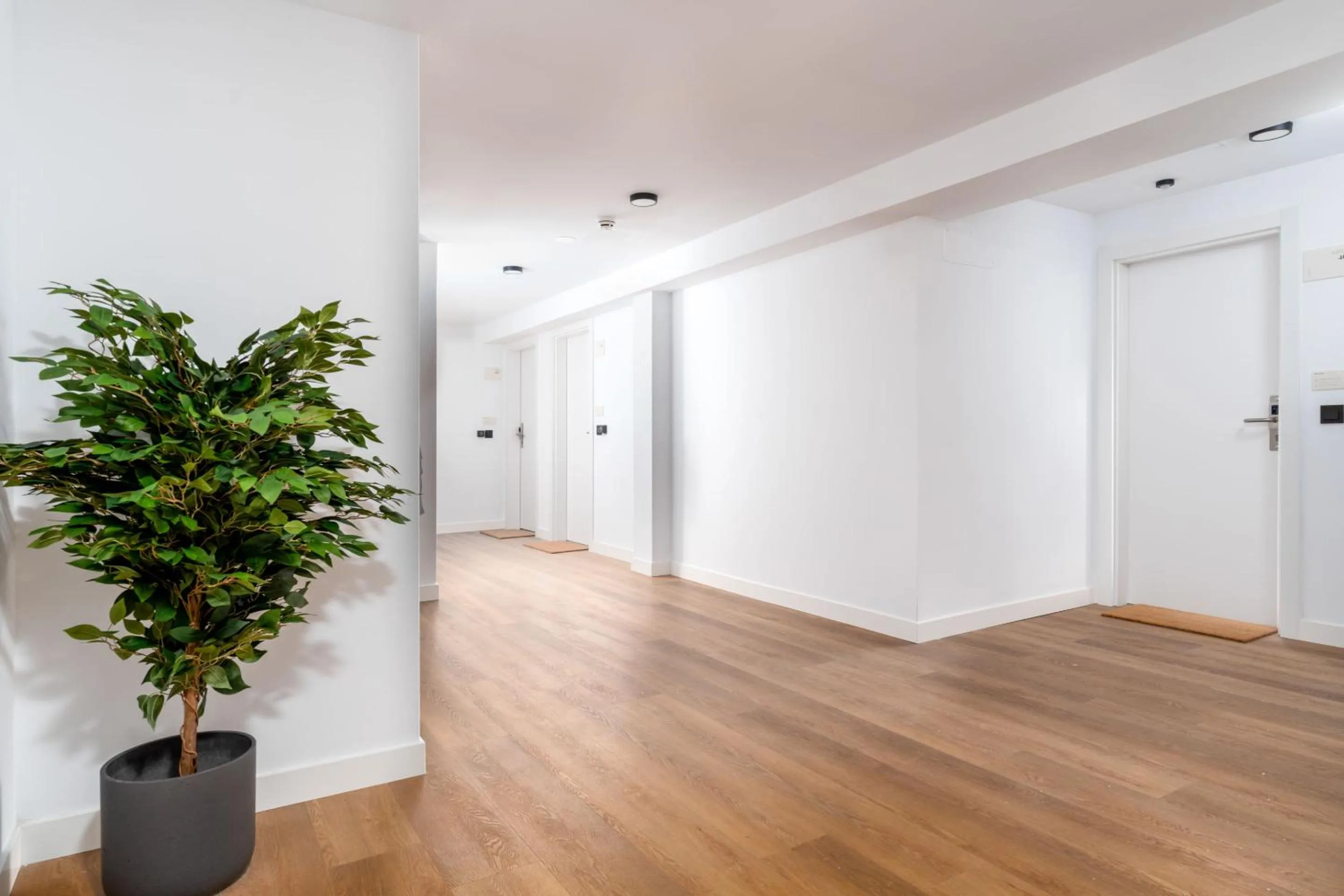 Property building in Limehome Oviedo Calle Postigo Bajo
