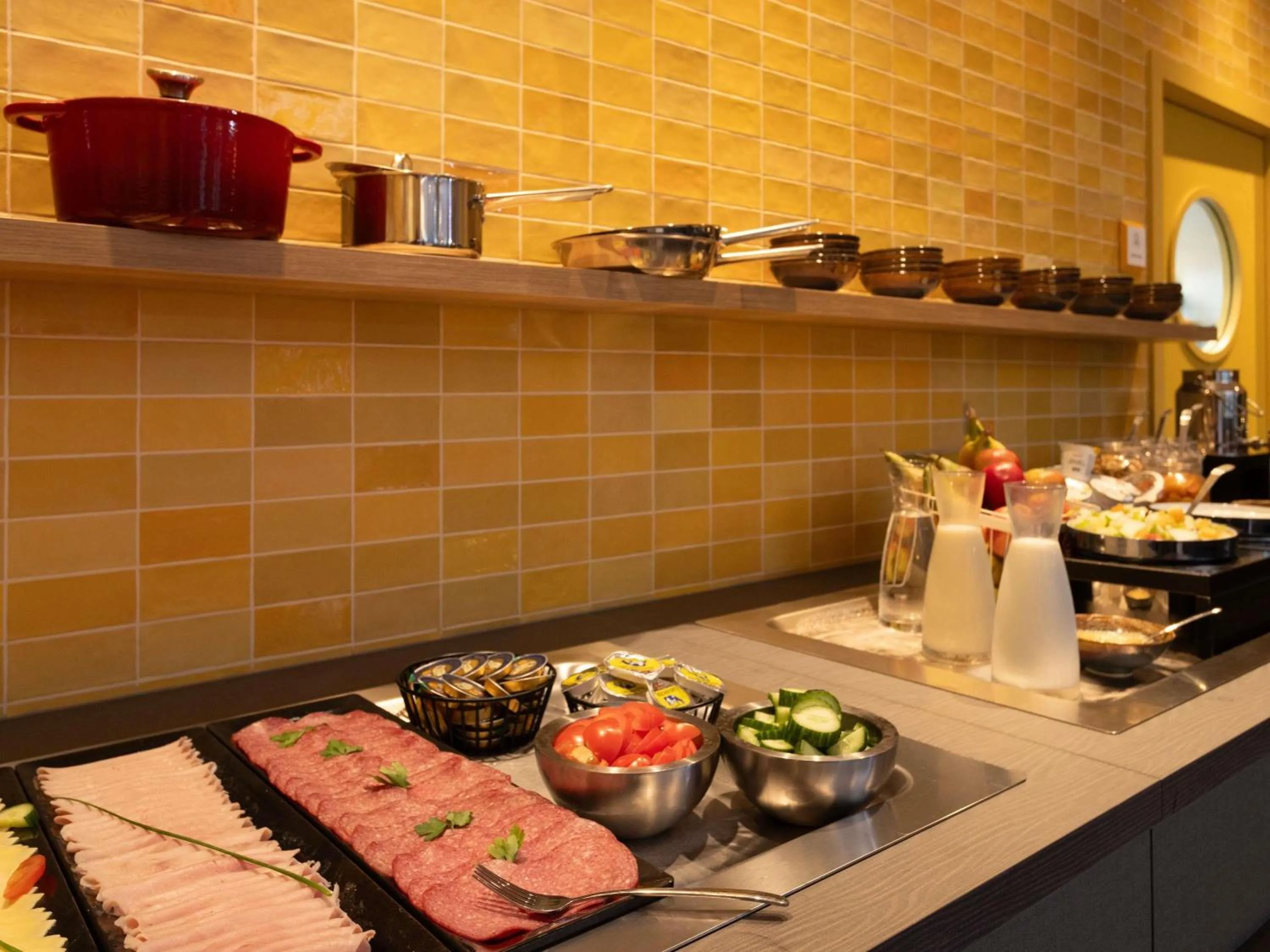 Breakfast in Aparthotel Adagio Access Brussels Airport