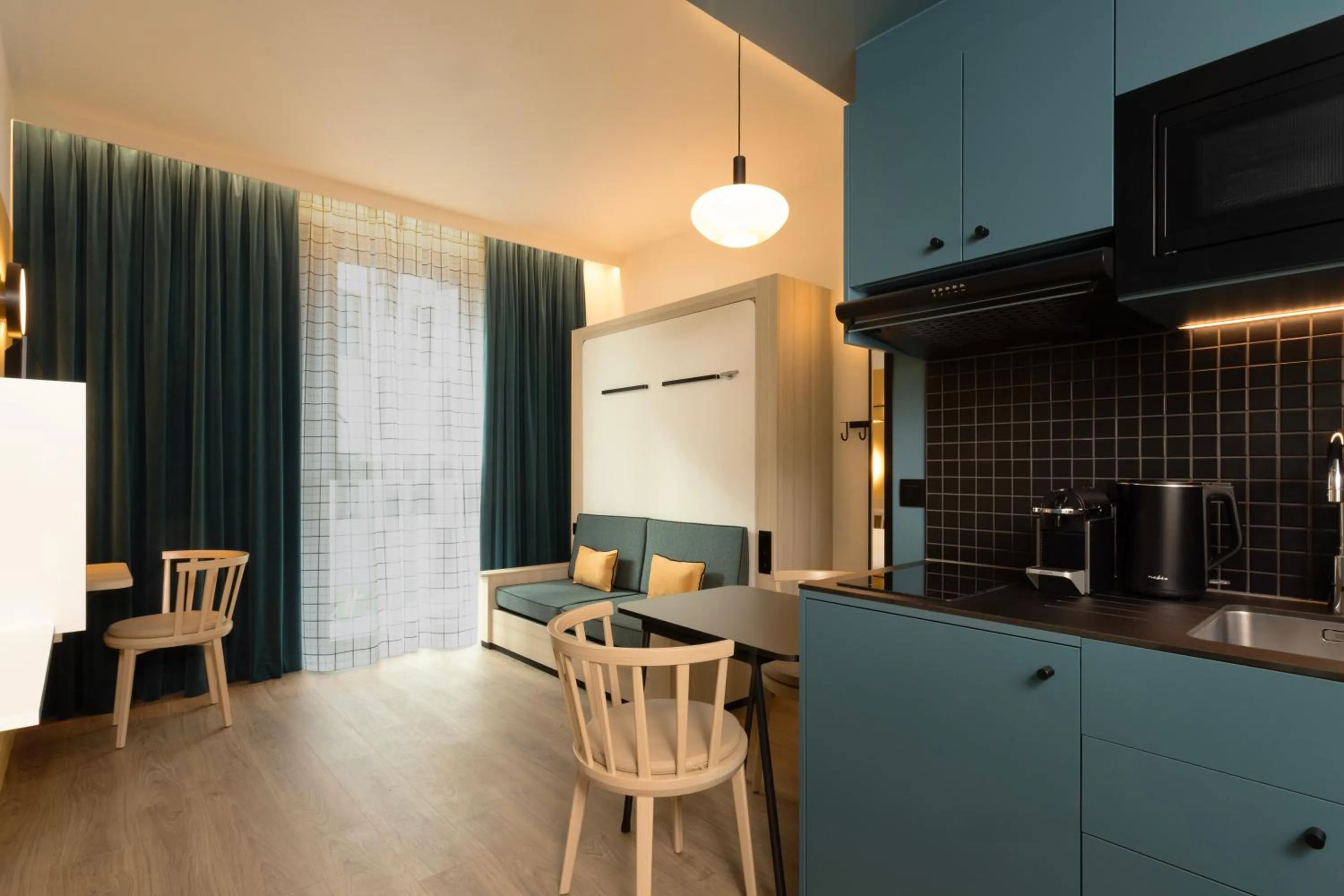 Coffee/tea facilities in Aparthotel Adagio Access Brussels Airport