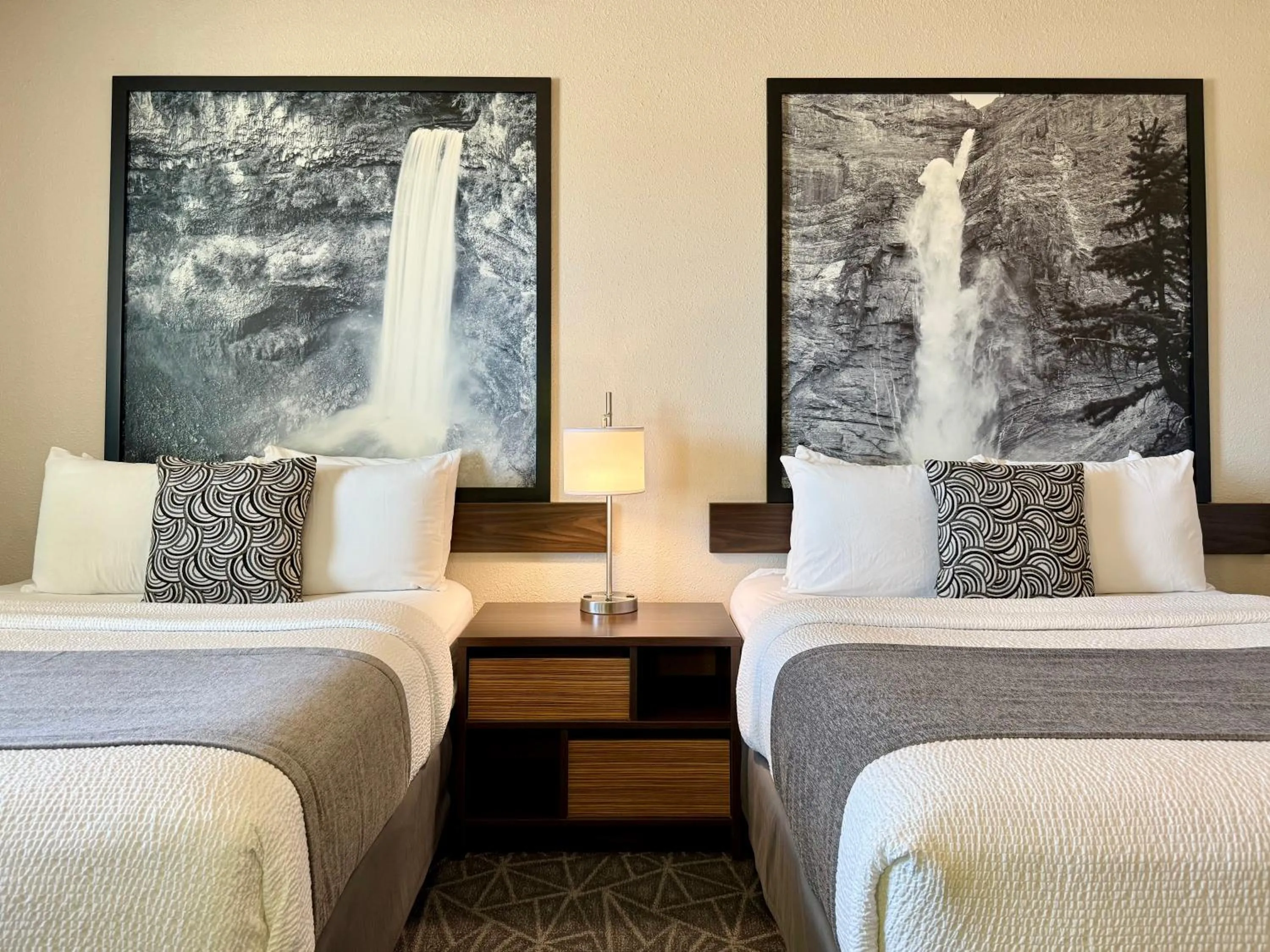 Bedroom, Bed in High Point Inn & Suites Peace River