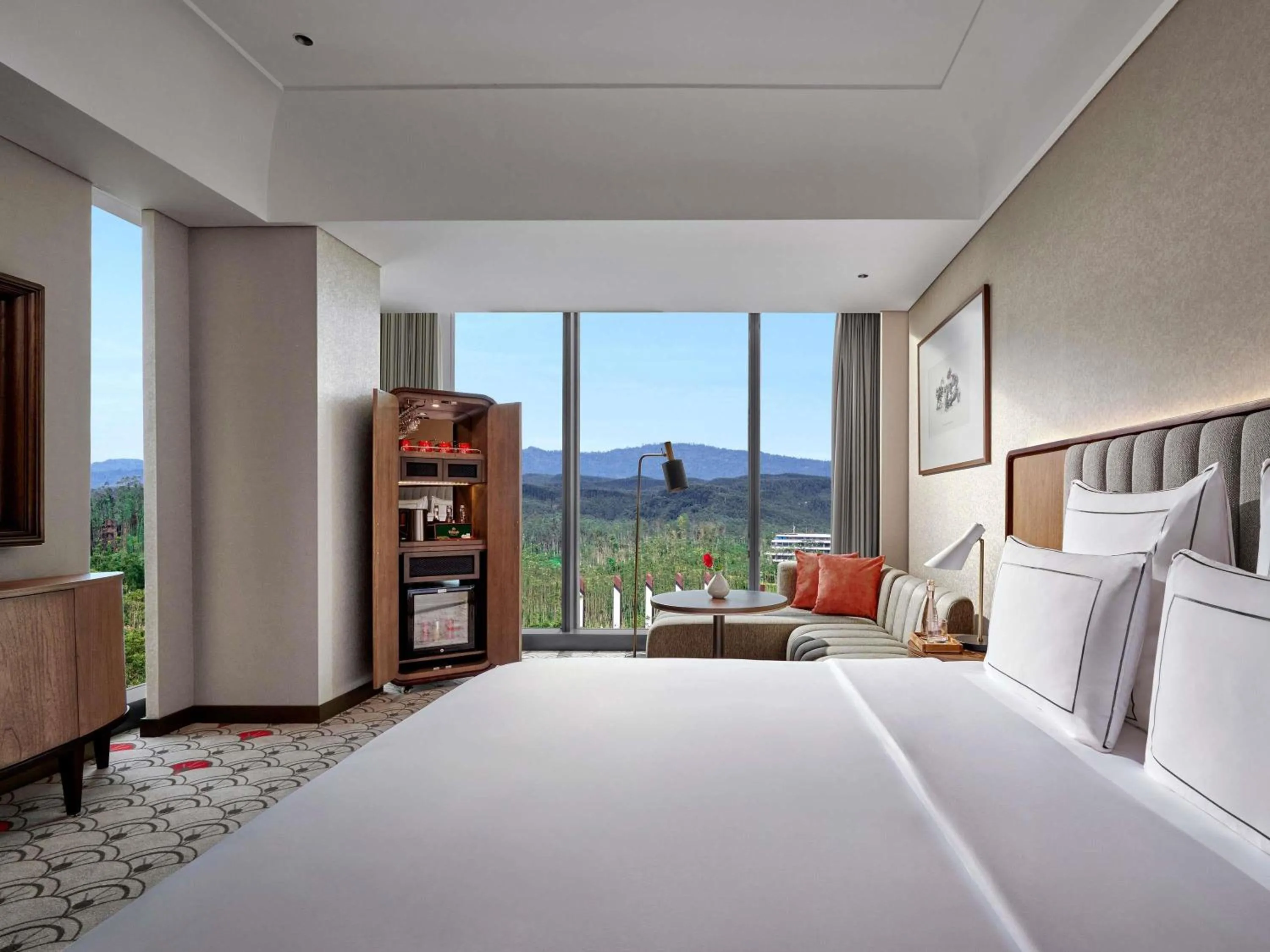 Bedroom, Bed in Swissôtel Nusantara