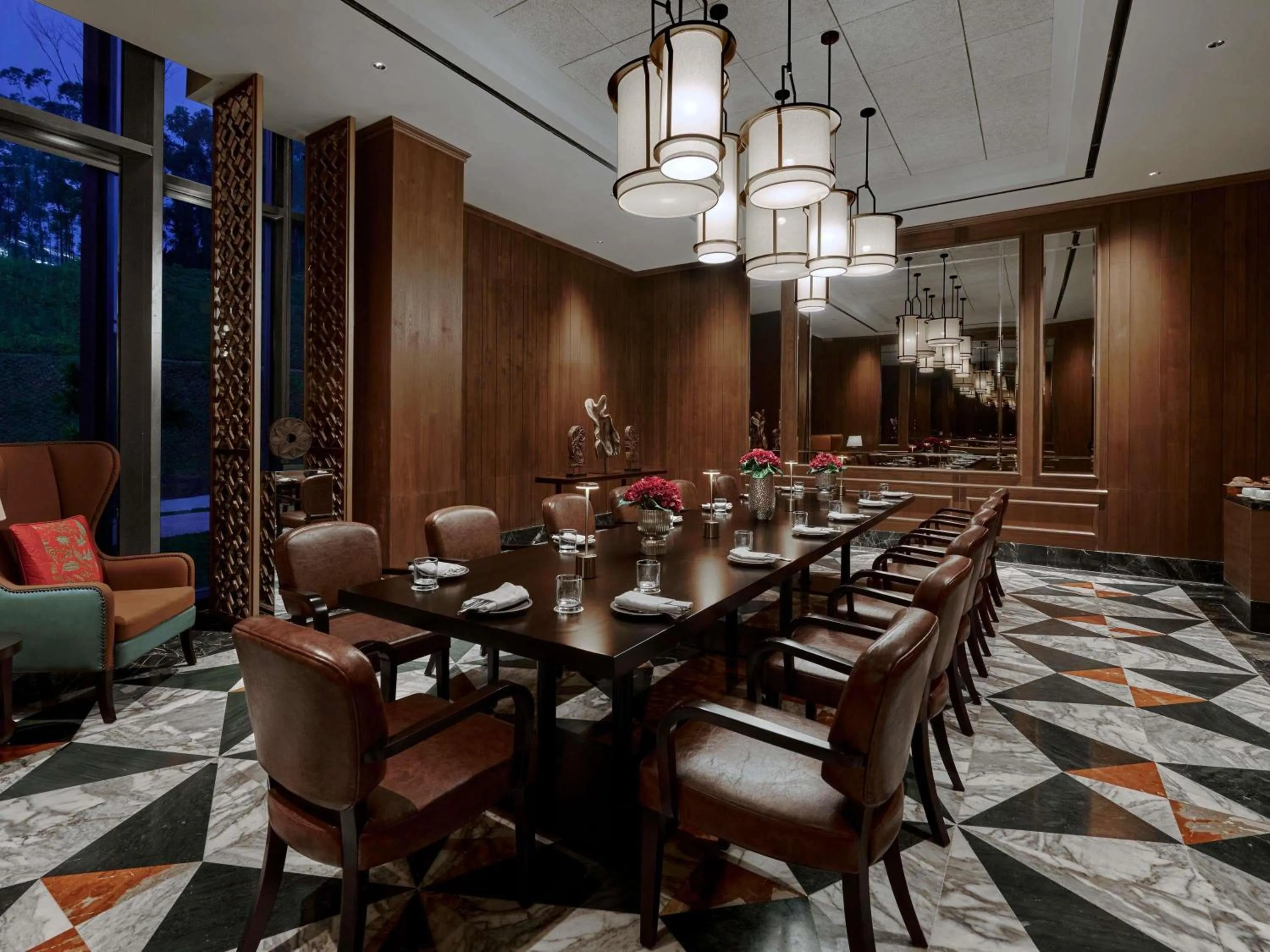 Restaurant/places to eat in Swissôtel Nusantara