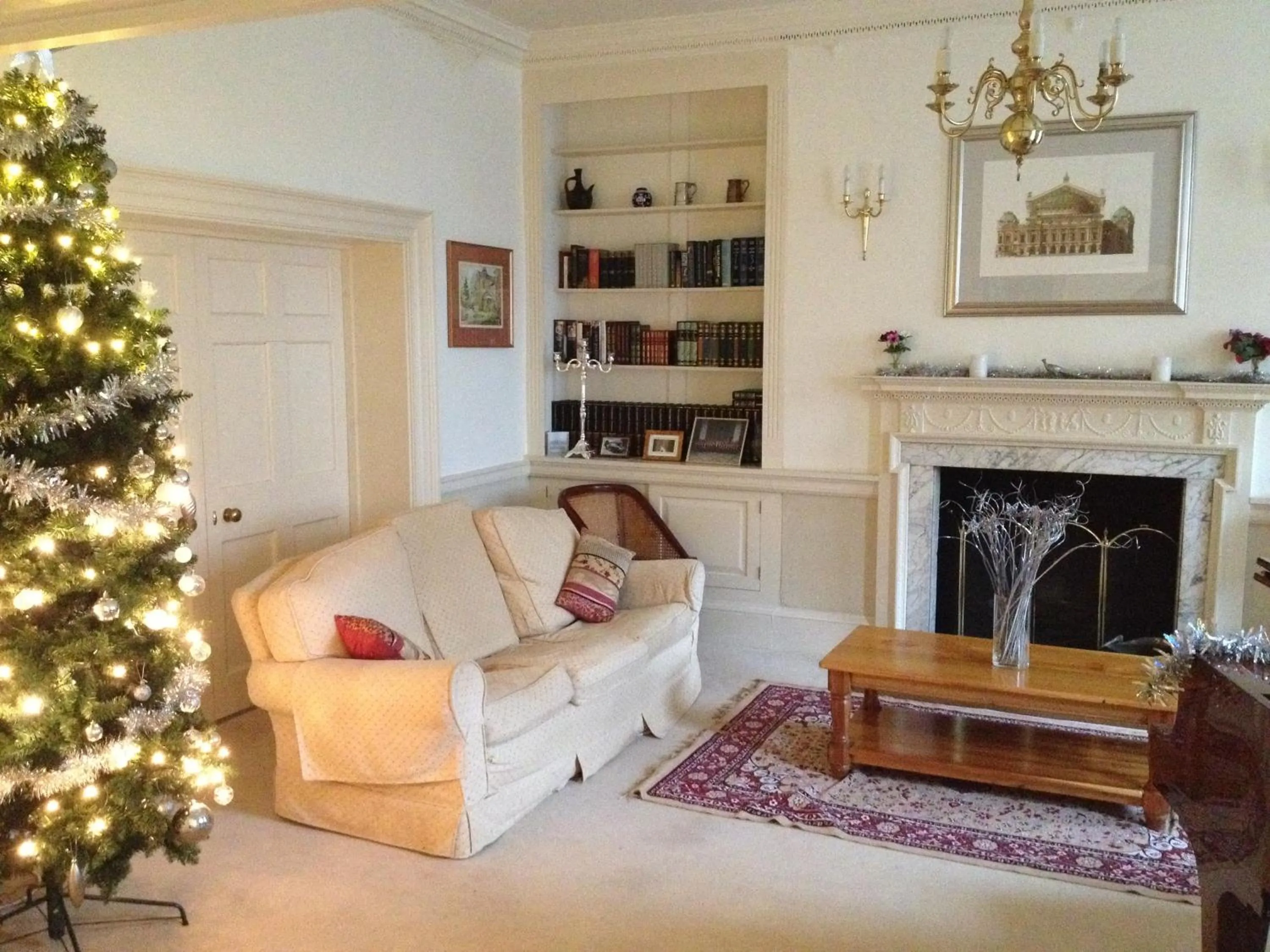 Living room in East Pallant Bed and Breakfast, Located in Large Georgian Townhouse in Central Chichester