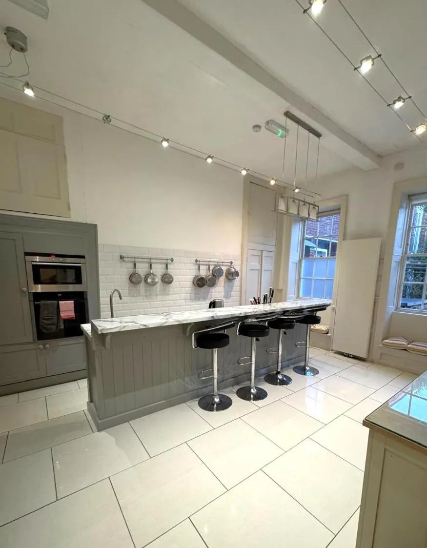 Kitchen or kitchenette in East Pallant Bed and Breakfast, Located in Large Georgian Townhouse in Central Chichester