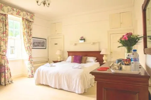 East Pallant Bed and Breakfast, Located in Large Georgian Townhouse in Central Chichester