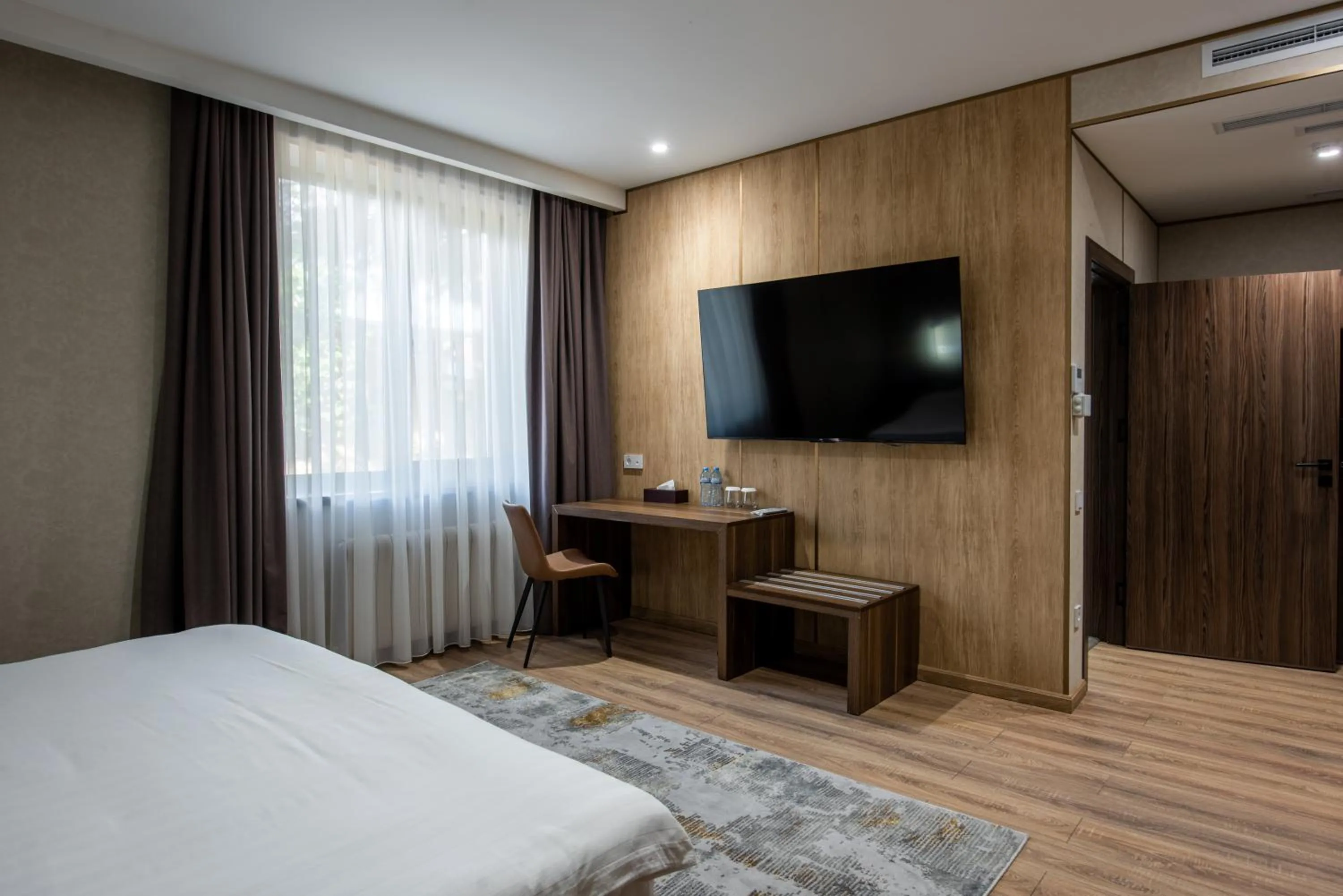 Bed in Silk Road Premium Hotel