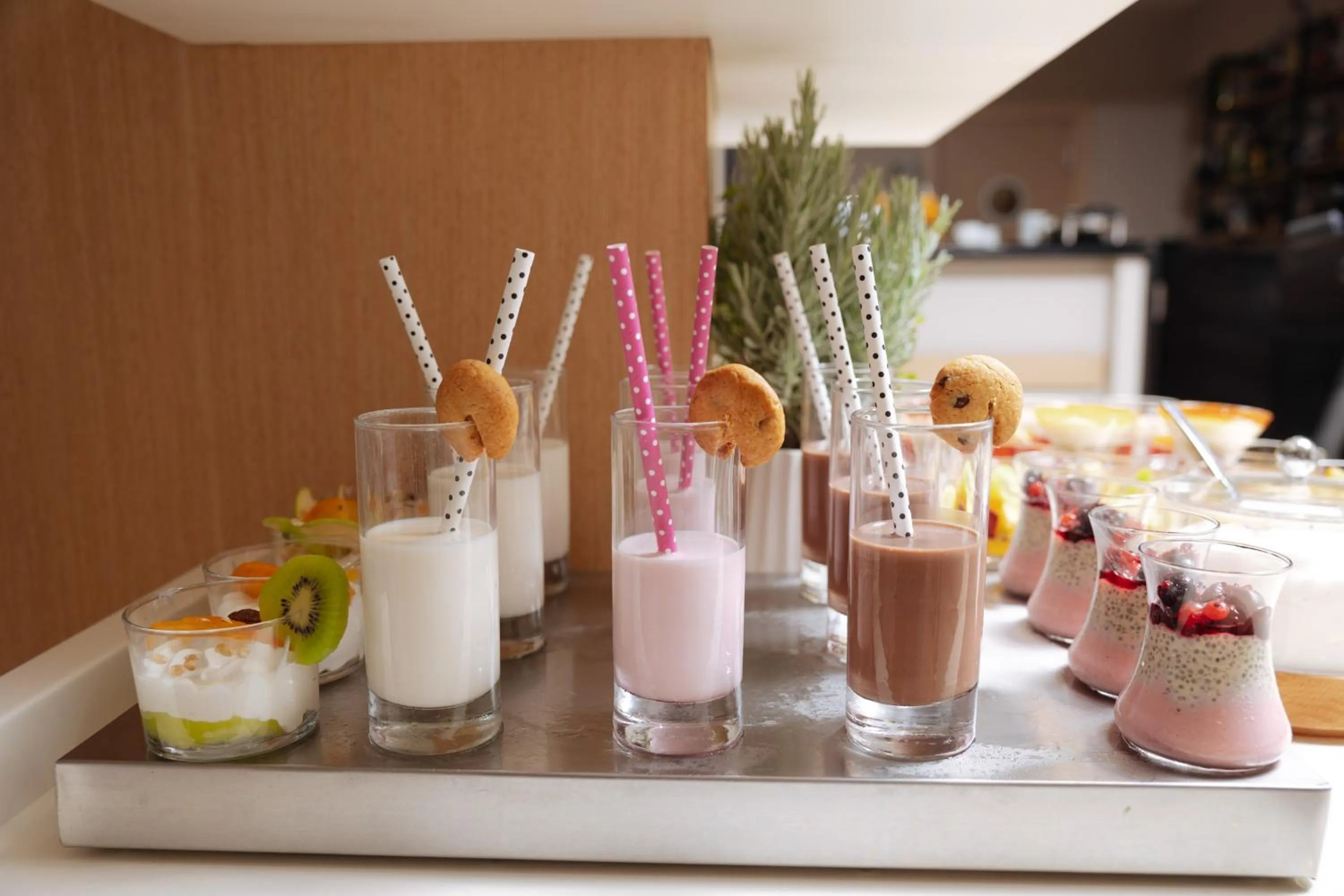 Food and drinks in Lamon Hotel