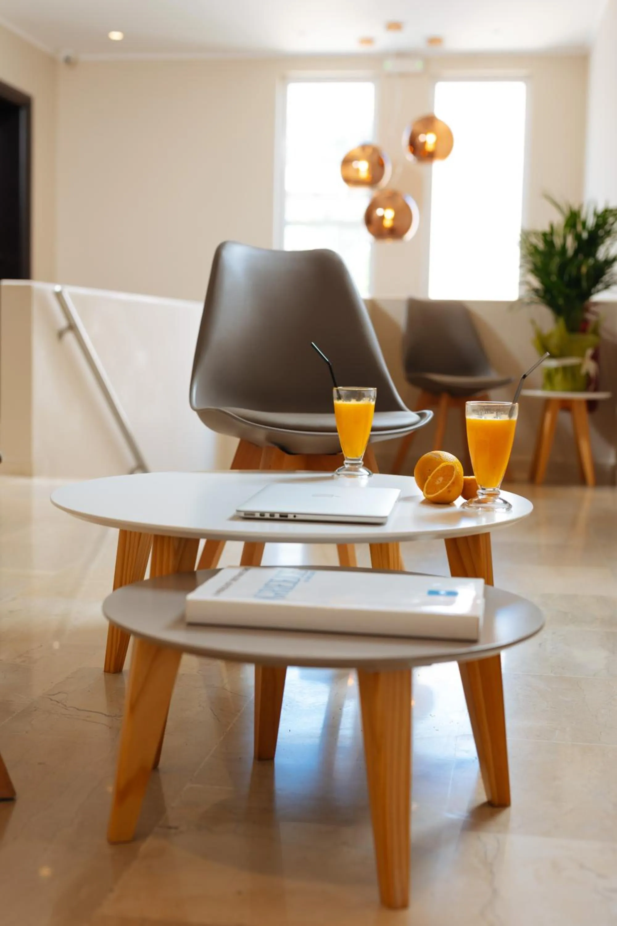 Seating area in Lamon Hotel