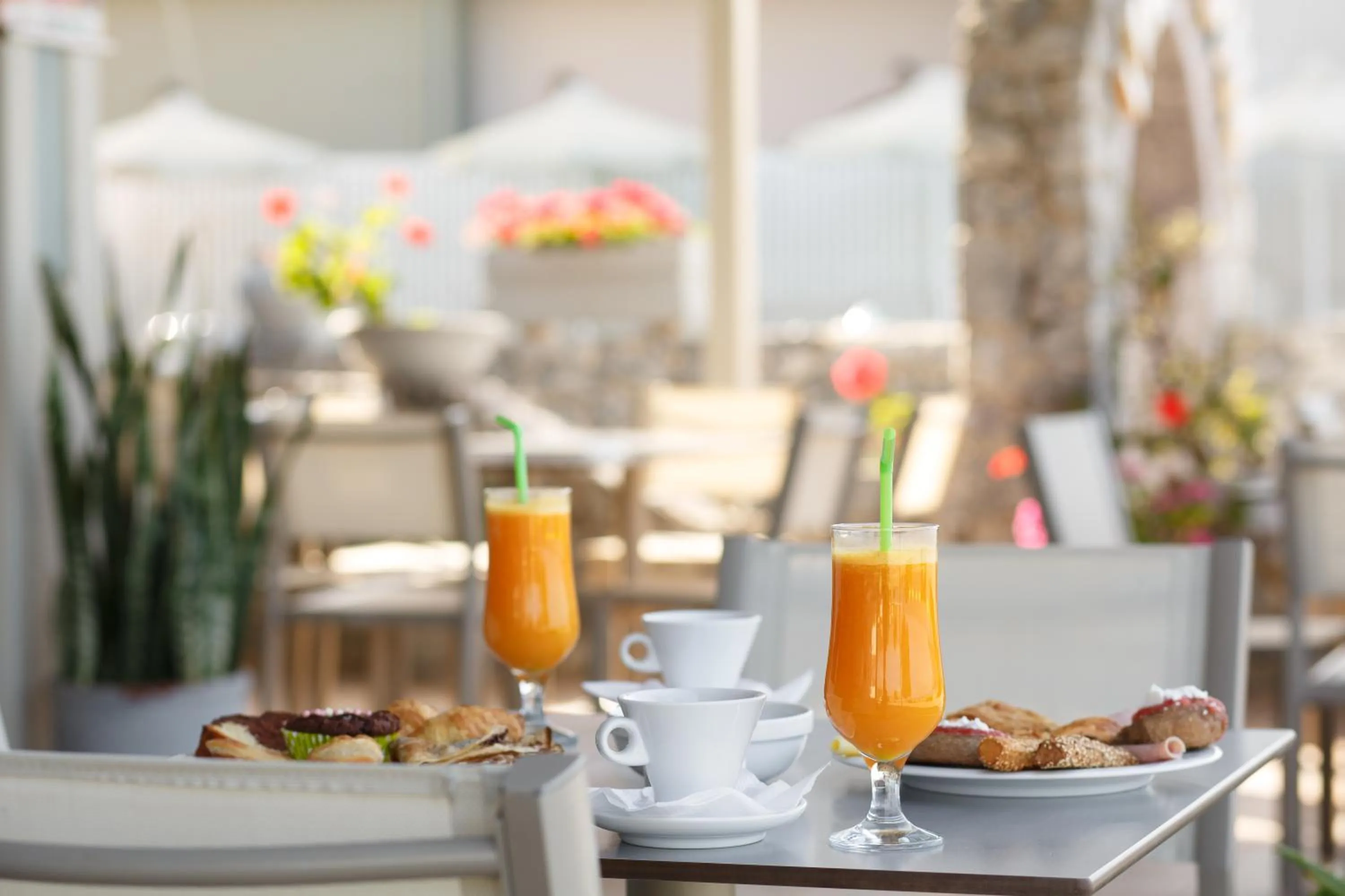 Balcony/Terrace in Lamon Hotel