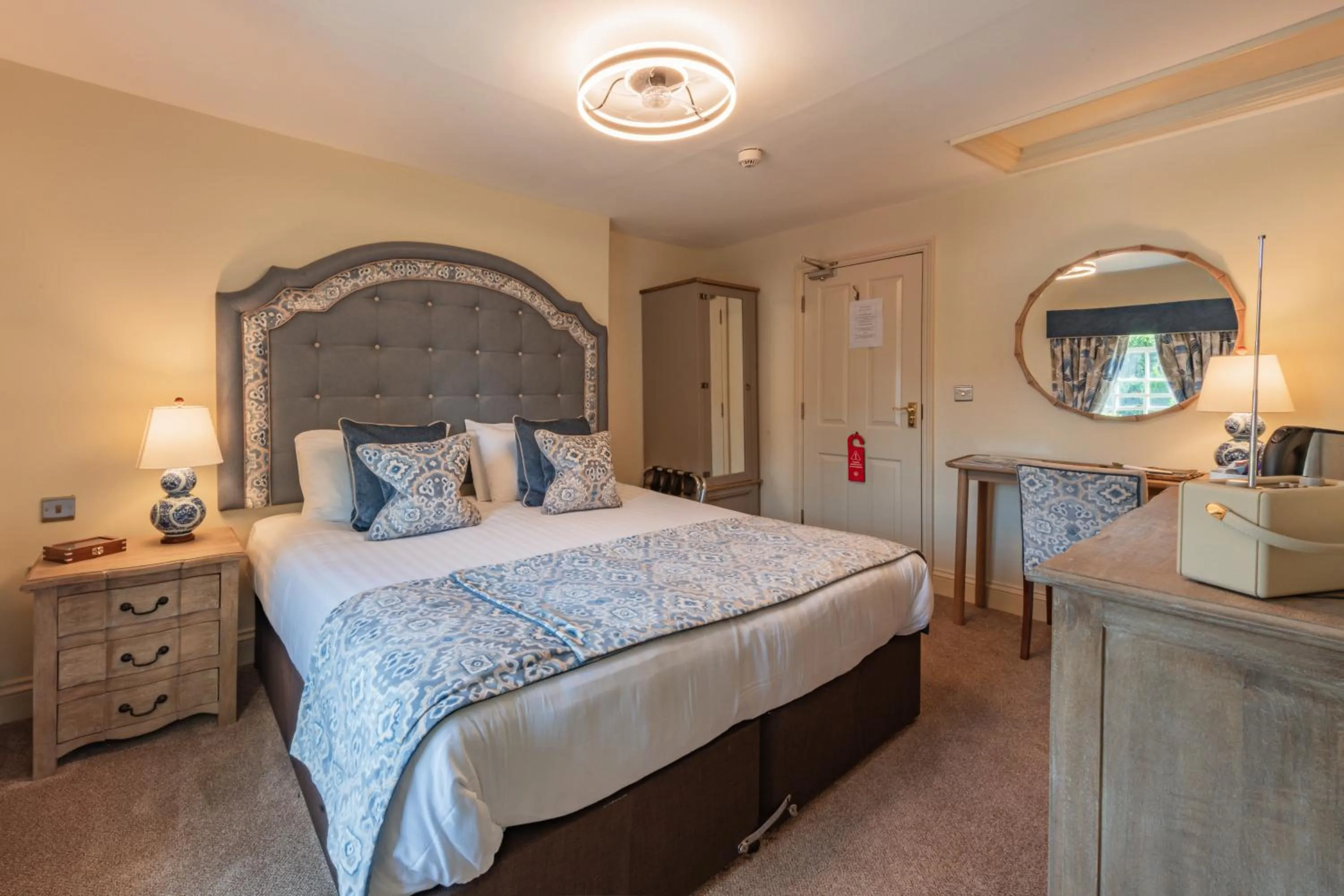 Bed in The King William IV - The Coaching Inn Group
