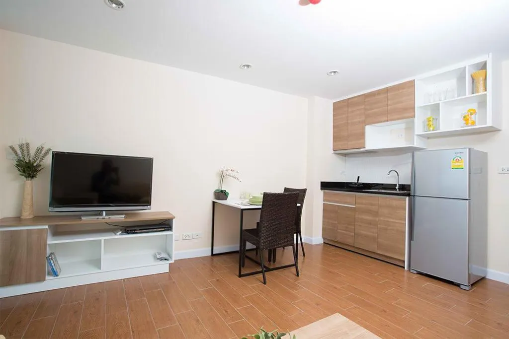 TV and multimedia in BBG Seaside Luxurious Service Apartment