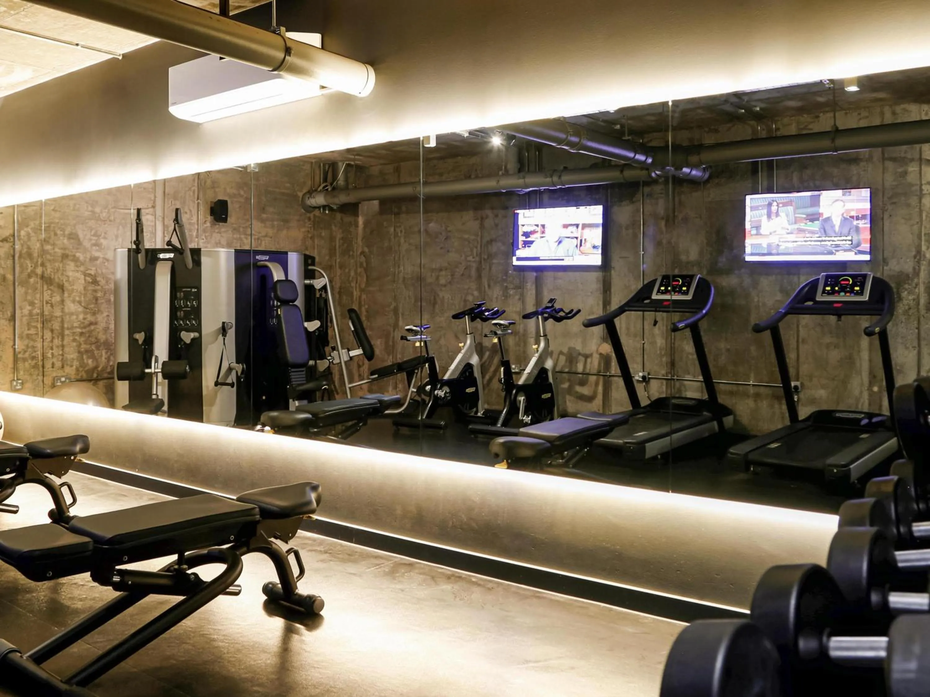 Fitness centre/facilities in Aparthotel Adagio London Brentford