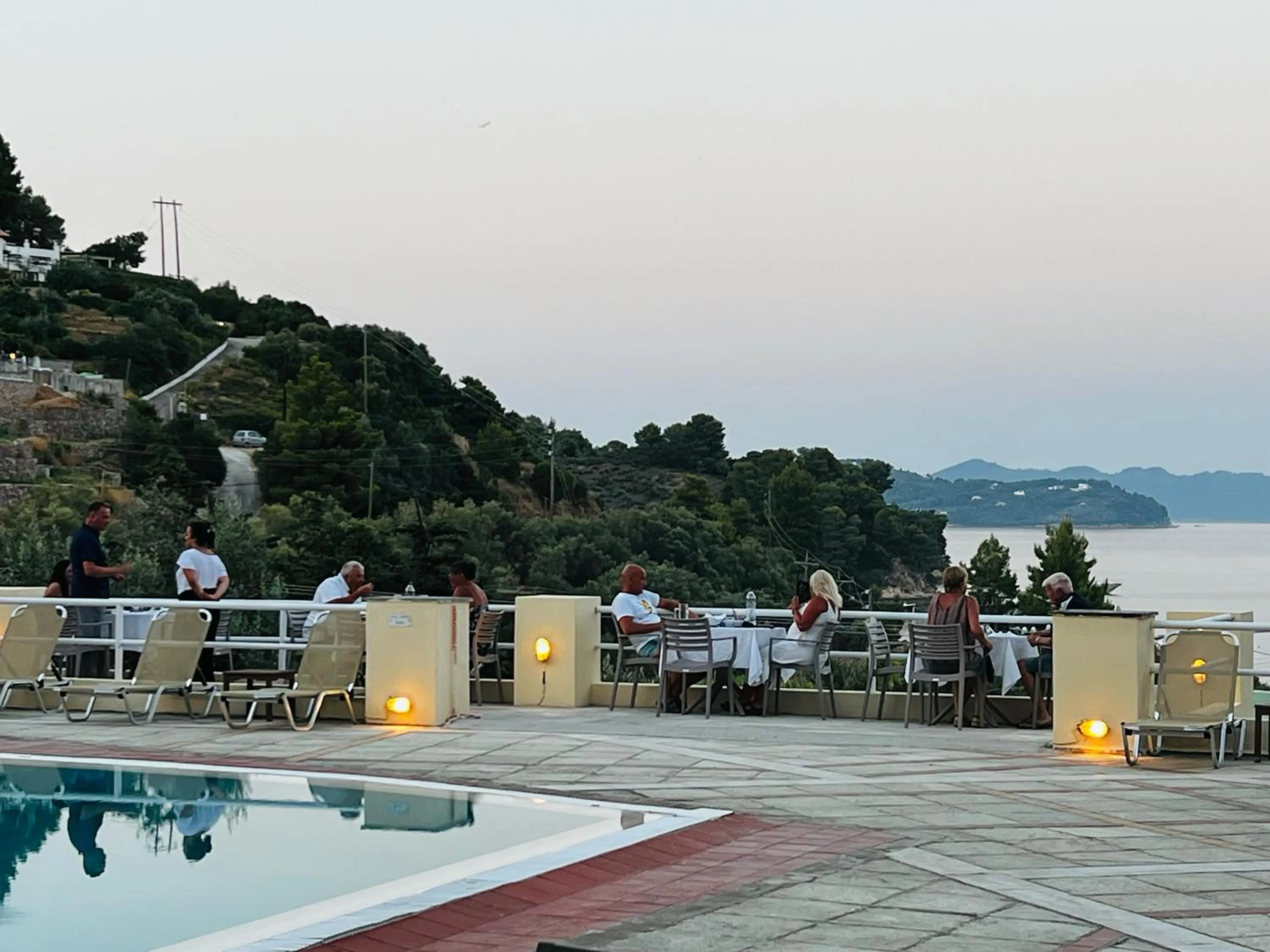 Restaurant/places to eat in Kanapitsa Mare Hotel