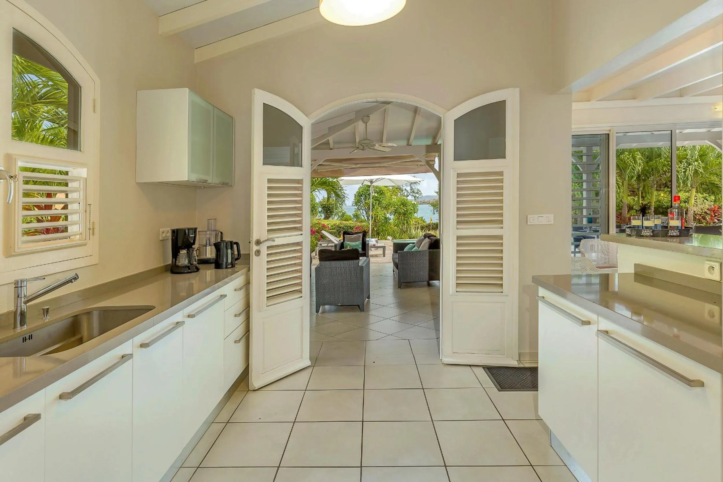 Kitchen or kitchenette in Villas Palm