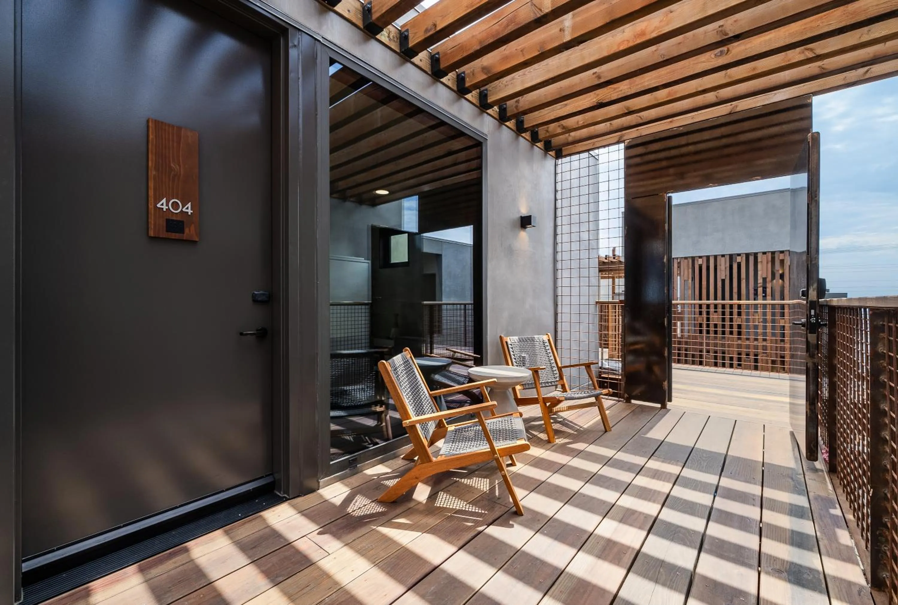 City24 Condo Hotel Little Italy Mission Hills