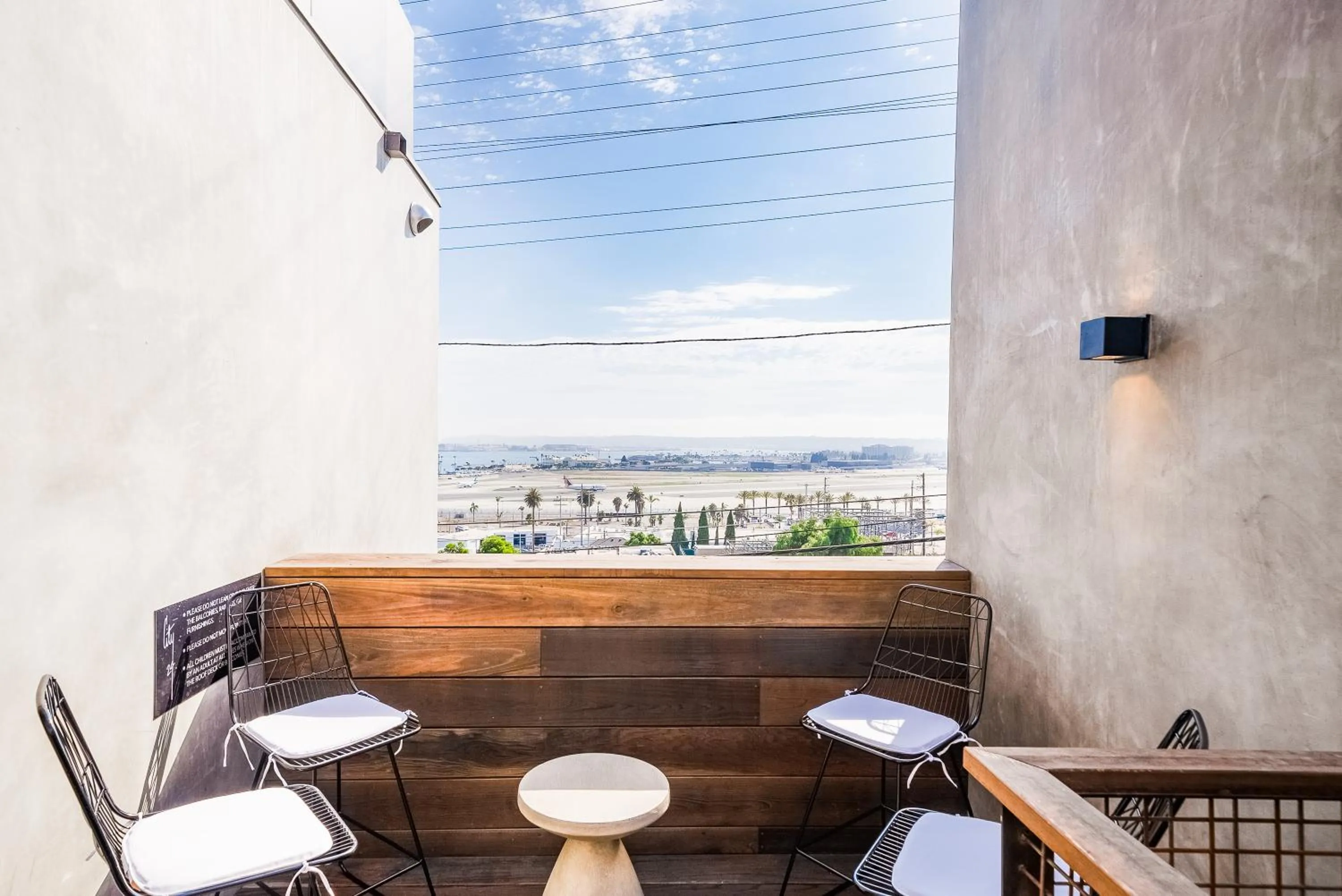 City24 Condo Hotel Little Italy Mission Hills