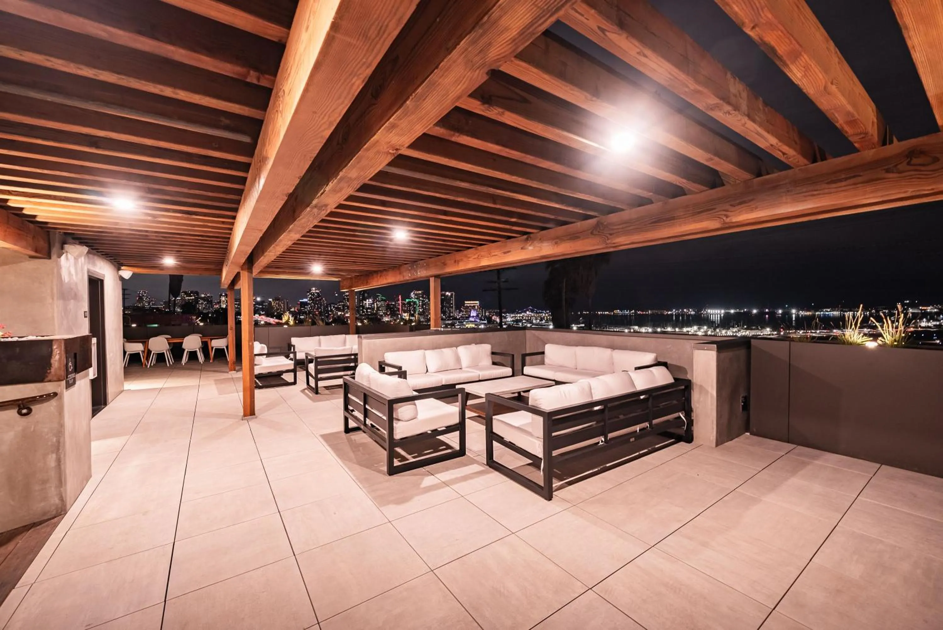 City24 Condo Hotel Little Italy Mission Hills