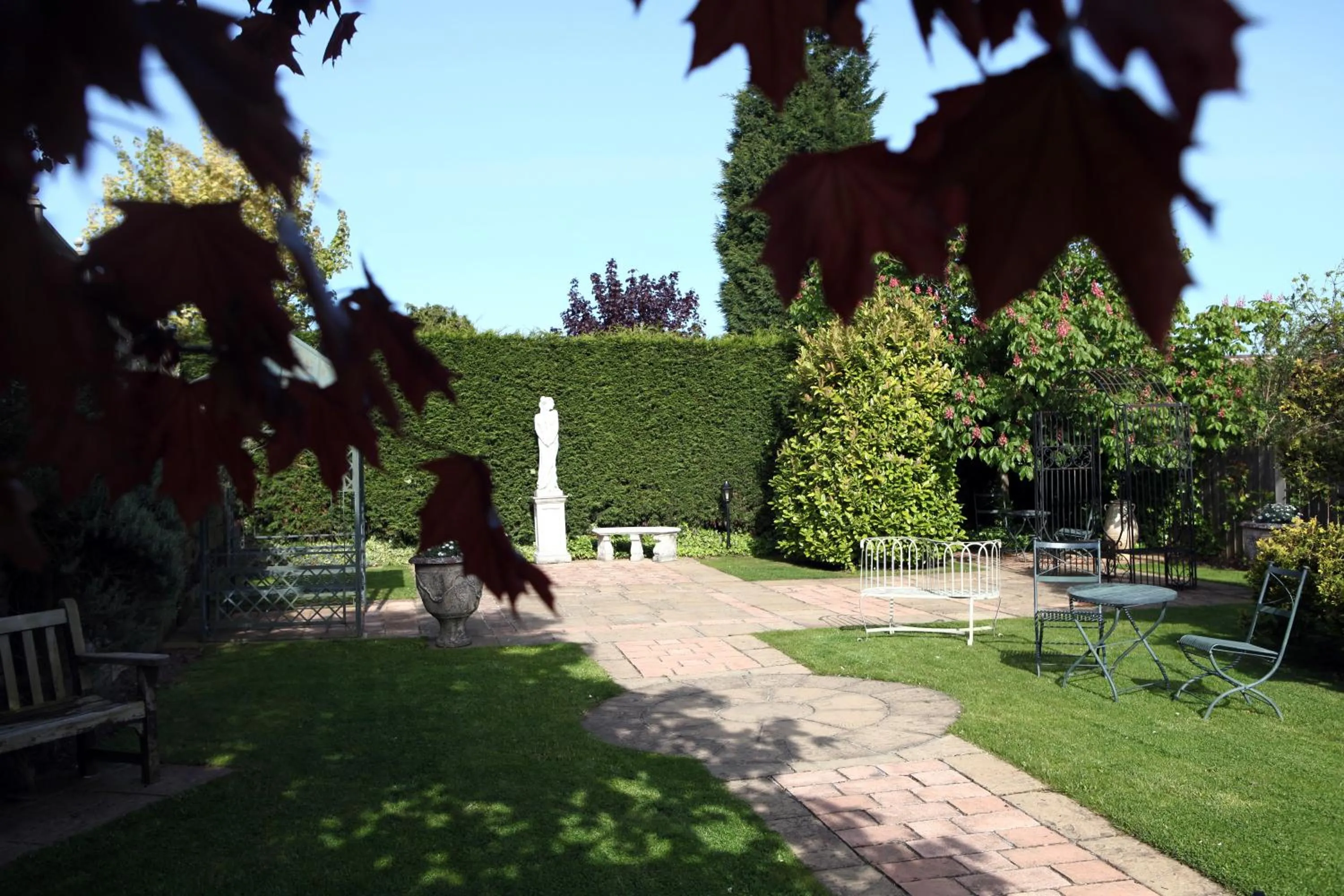 Facade/entrance in Best Western Premier EMA Yew Lodge Hotel