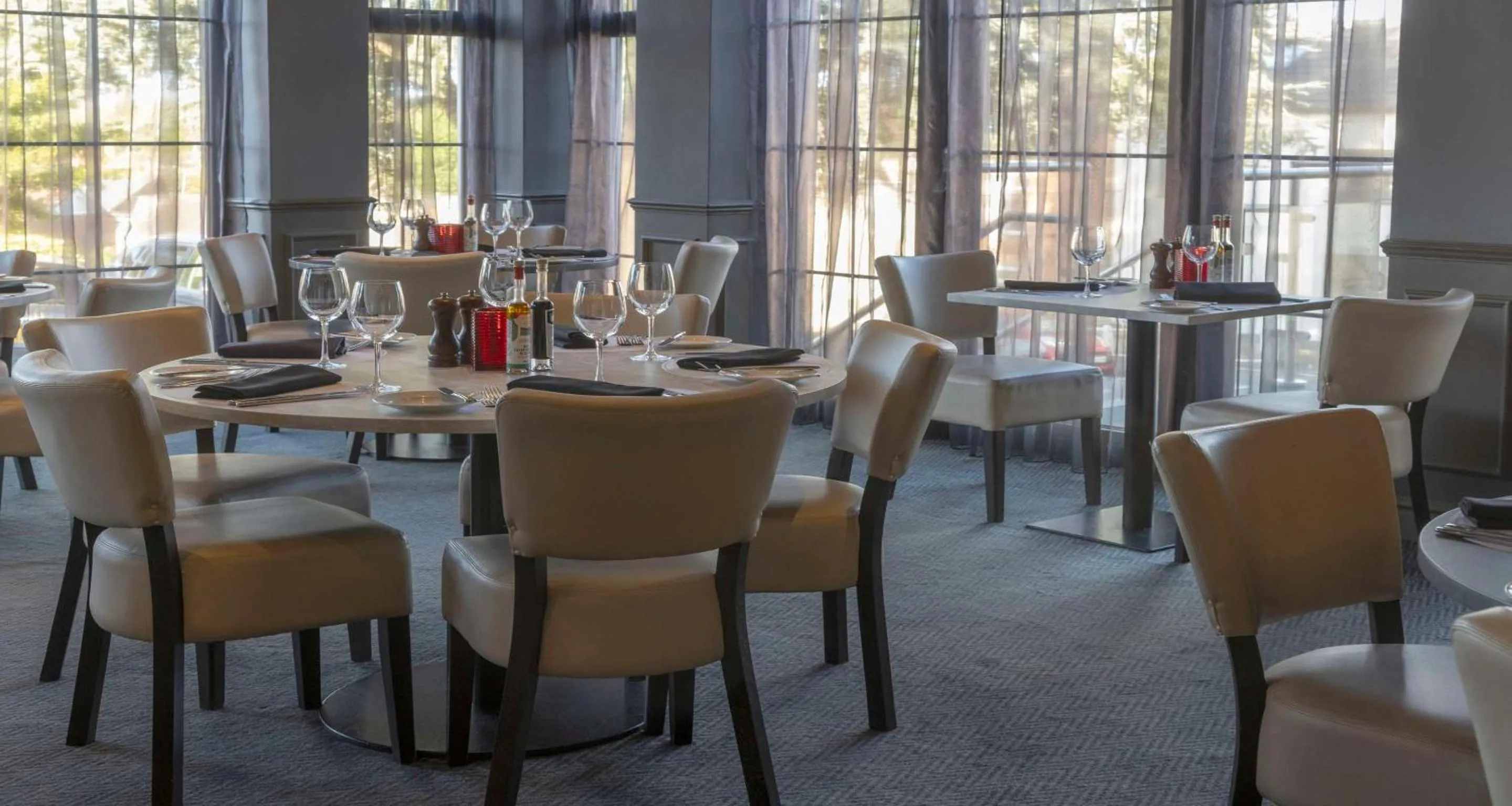 Restaurant/places to eat in Best Western Premier EMA Yew Lodge Hotel