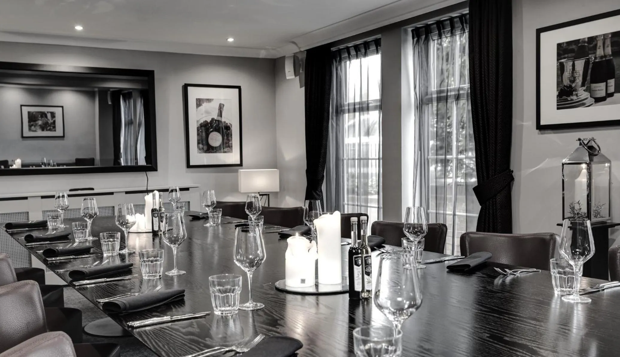 Meeting/conference room in Best Western Premier EMA Yew Lodge Hotel