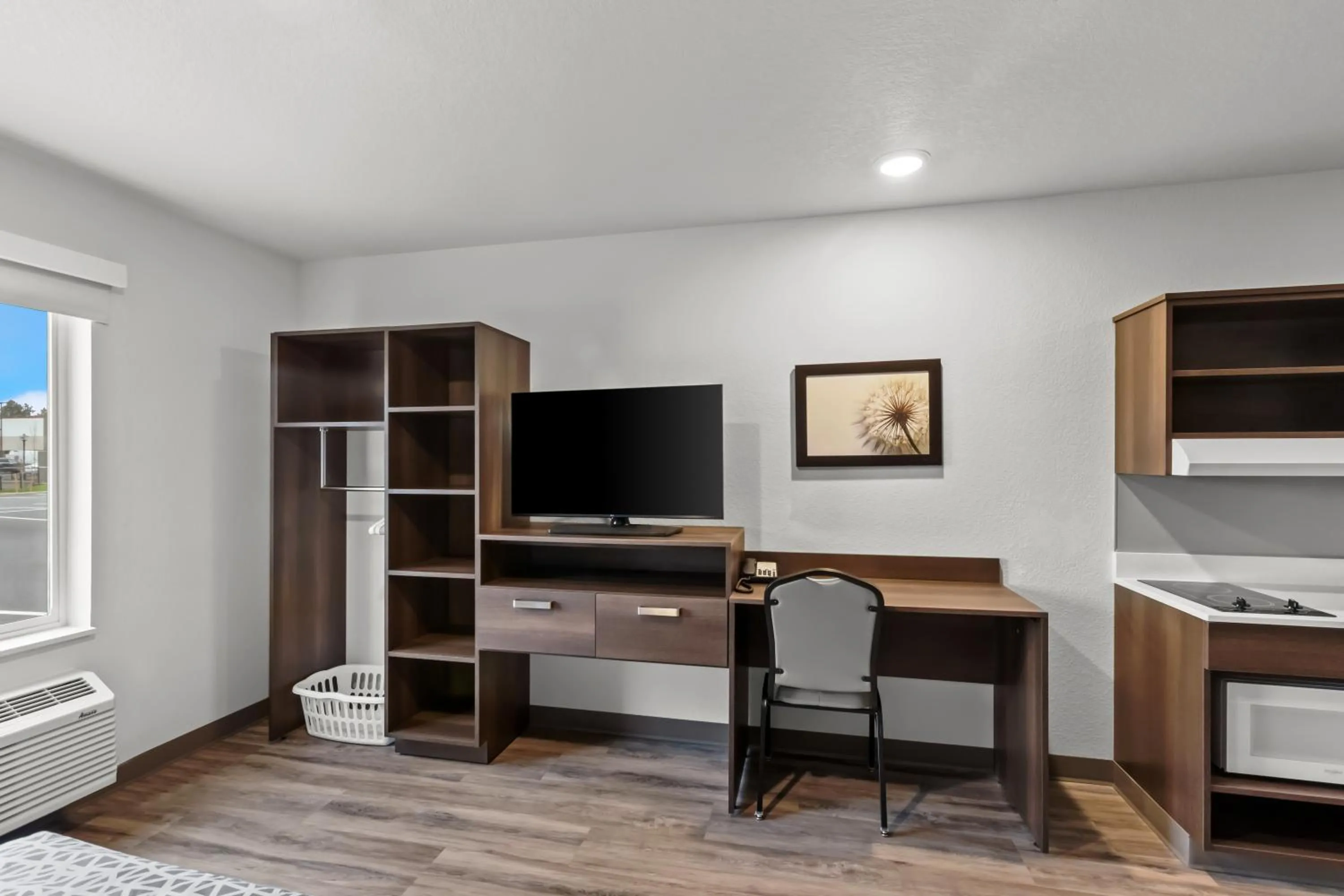 Bedroom in WoodSpring Suites Beaverton - Portland West