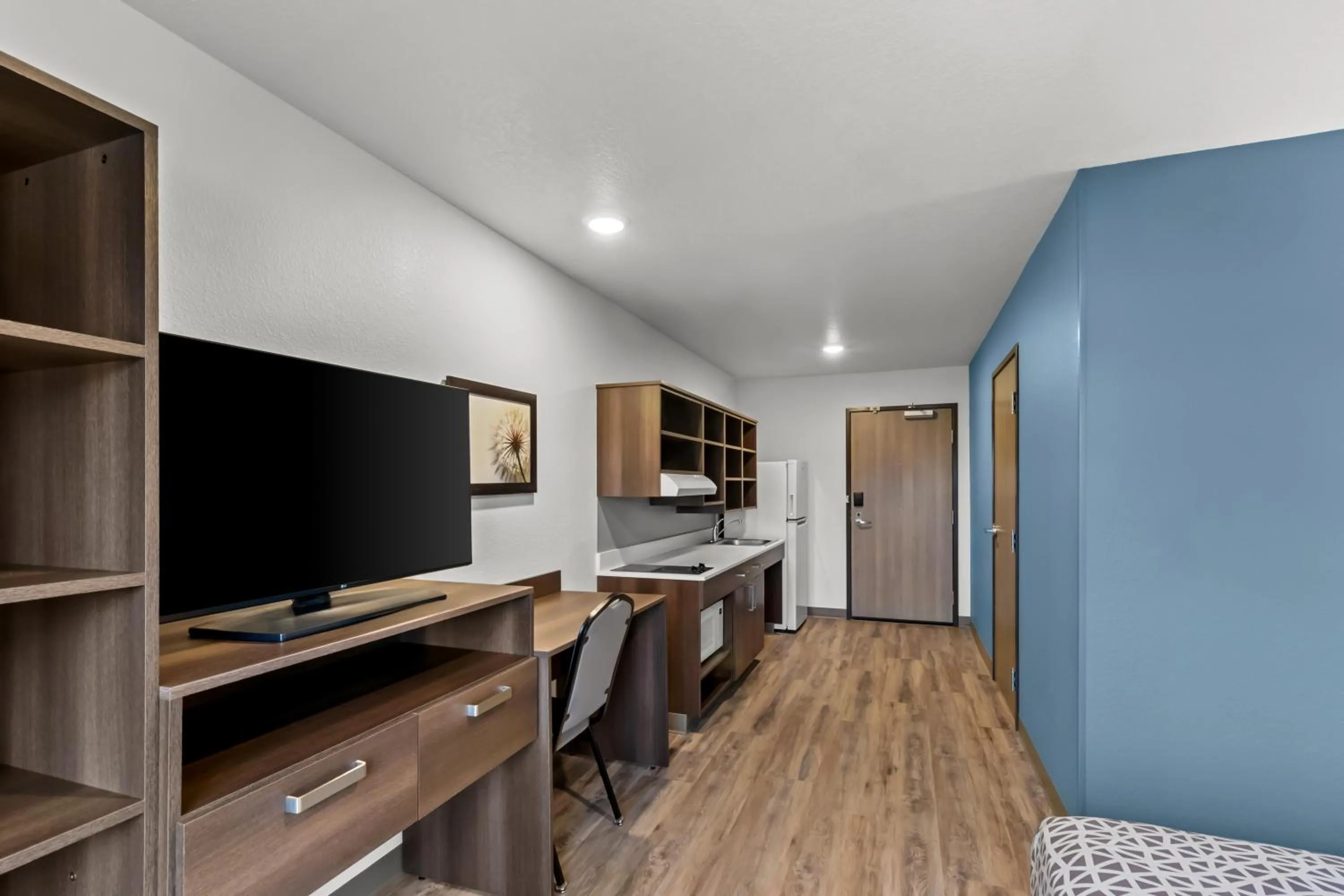 Bedroom in WoodSpring Suites Beaverton - Portland West