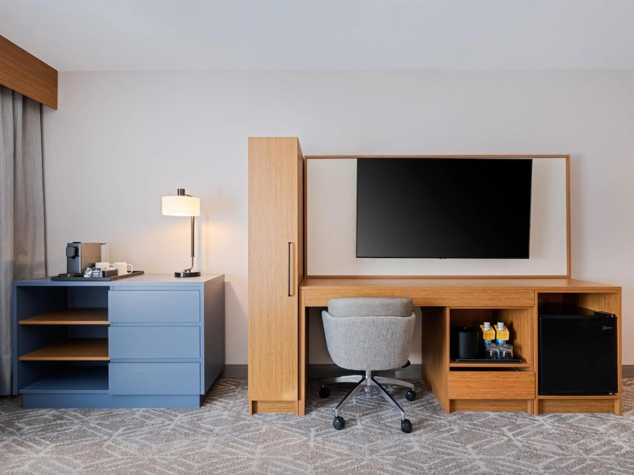 Photo of the whole room in voco Moab by IHG