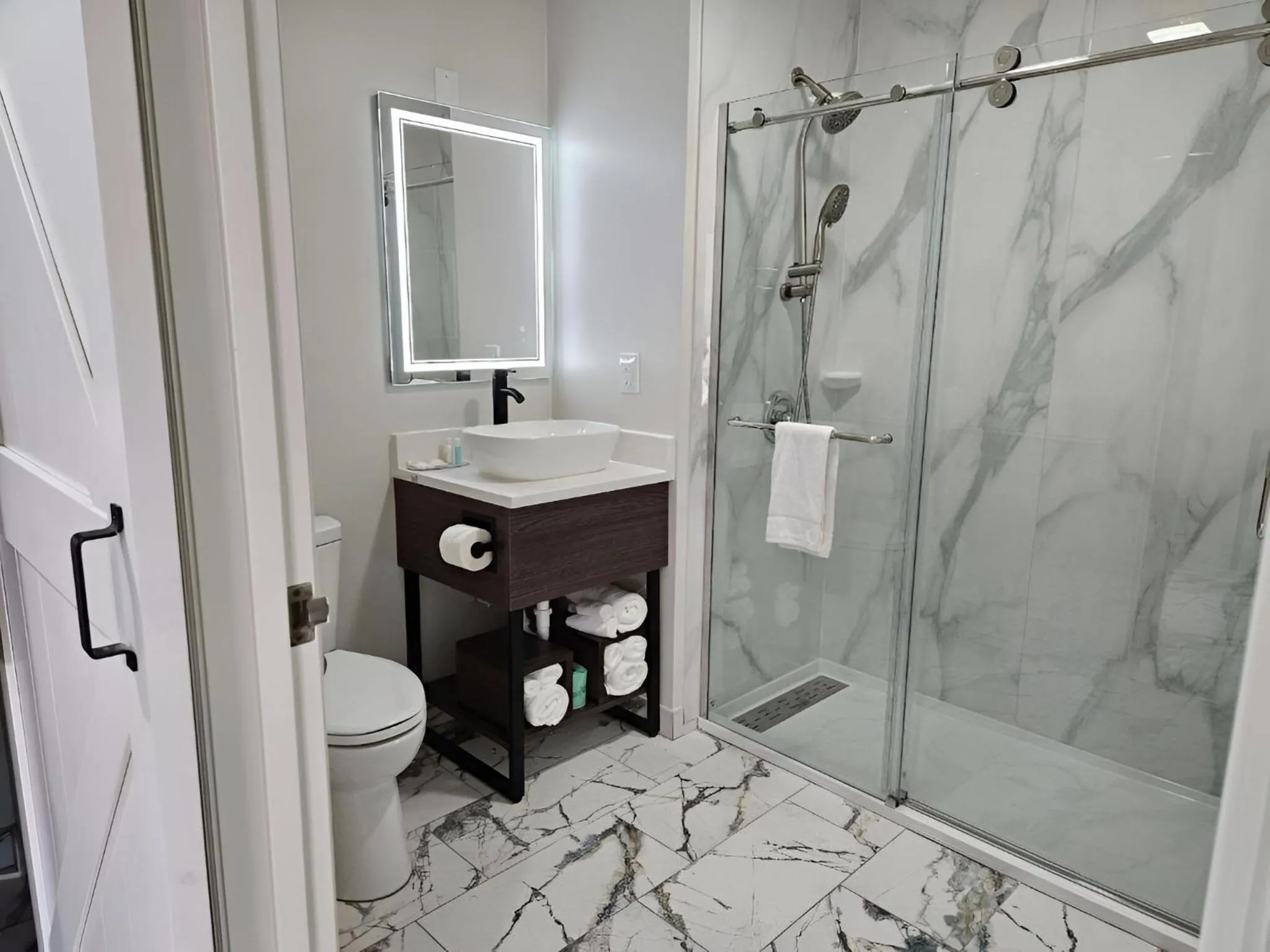 Toilet in Quality Inn & Suites Columbia Harbison