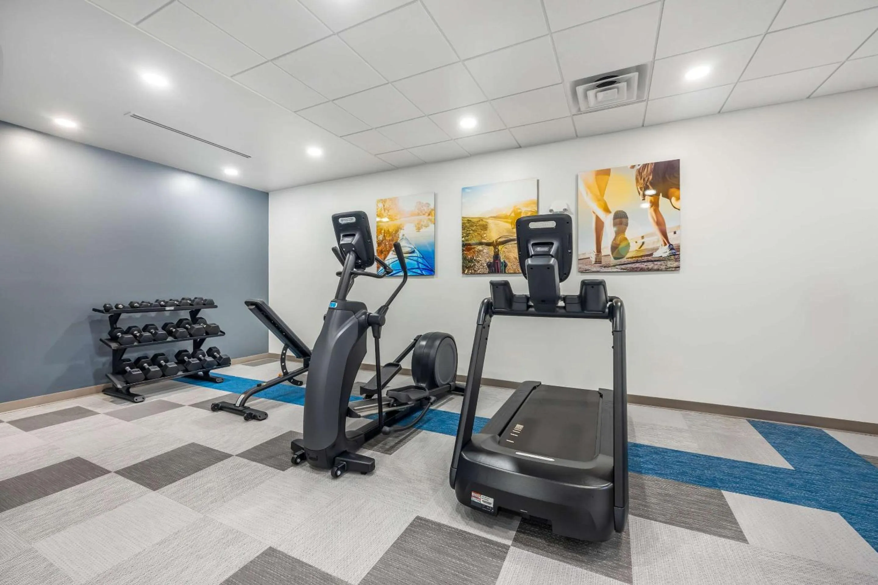 Fitness centre/facilities in Comfort Inn & Suites Nashville