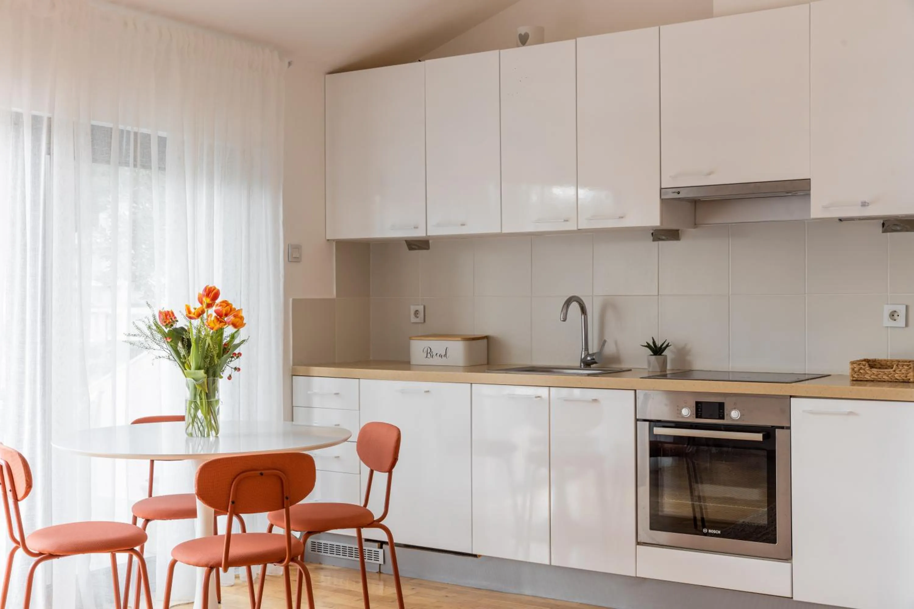 Coffee/tea facilities in Luxe Azure Residence