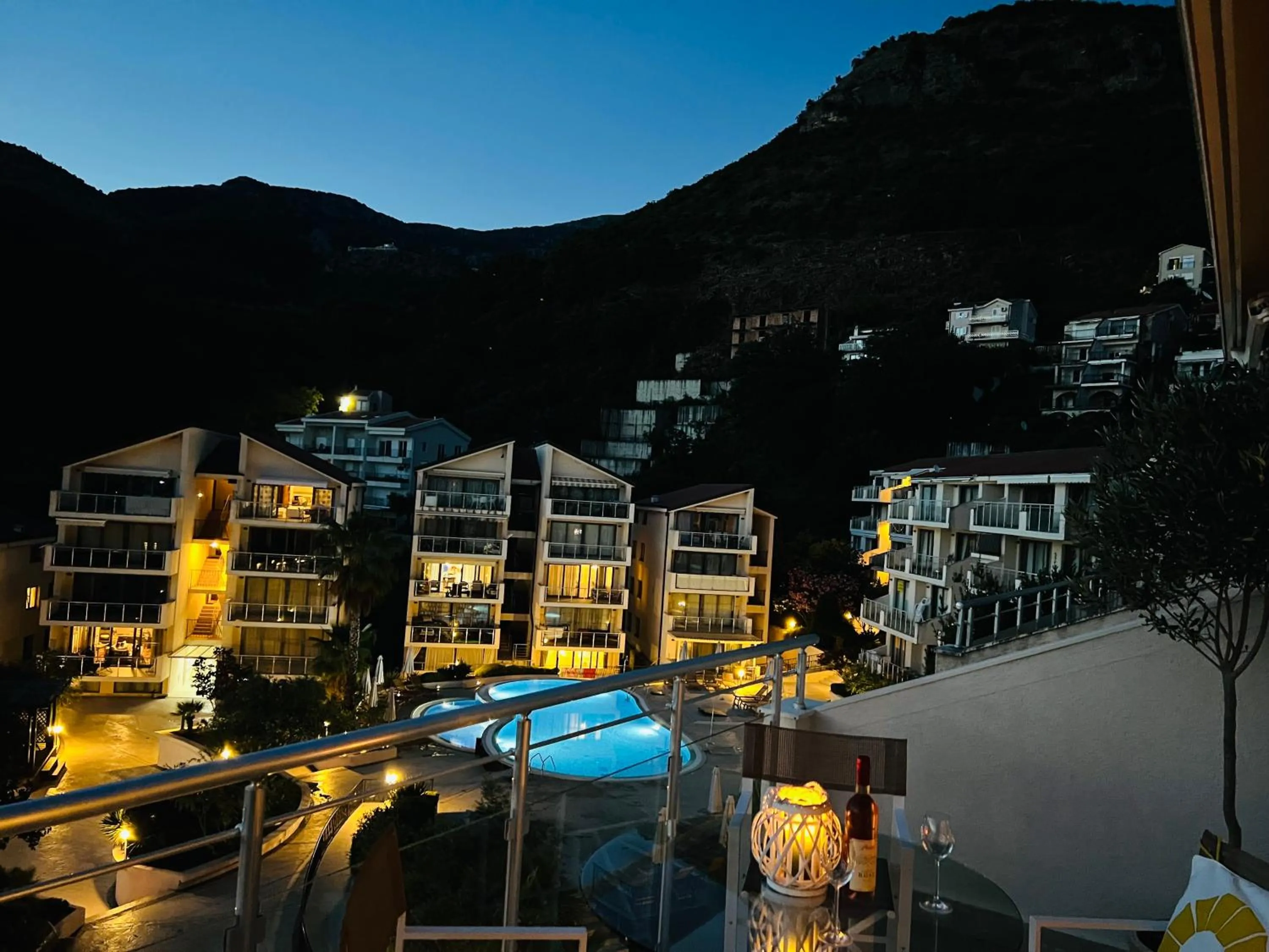 Property building in Luxe Azure Residence