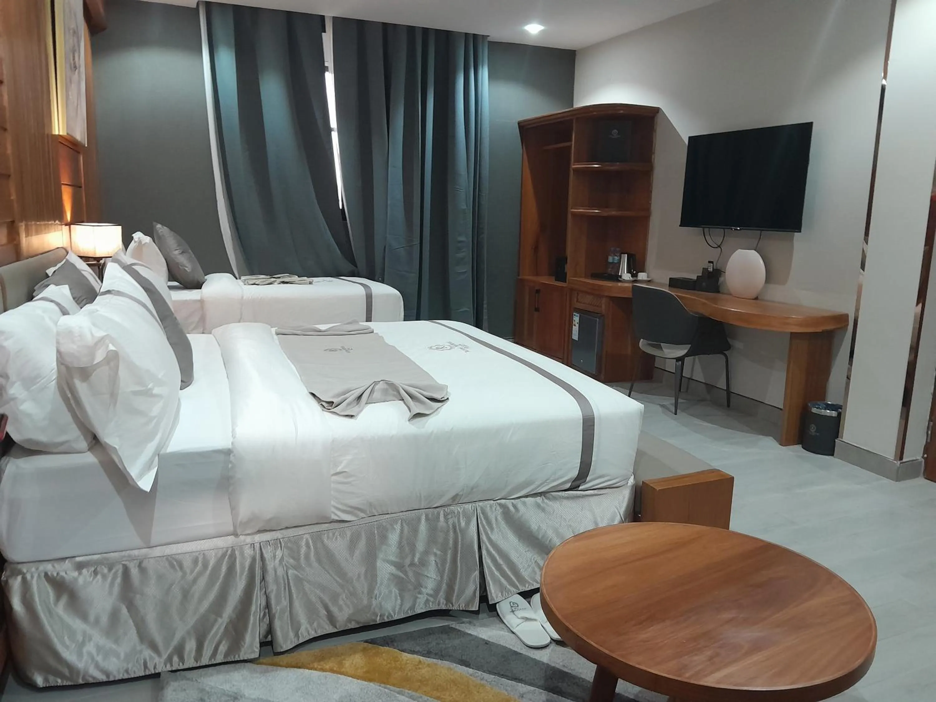 TV and multimedia, Bed in Royal Mgwasi Hotel