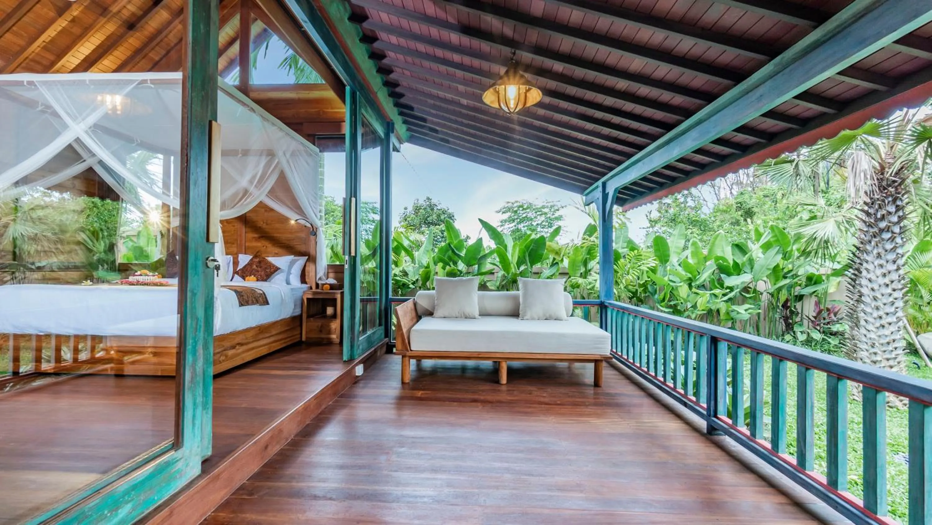 Balcony/Terrace, Bed in The Puspa Villa
