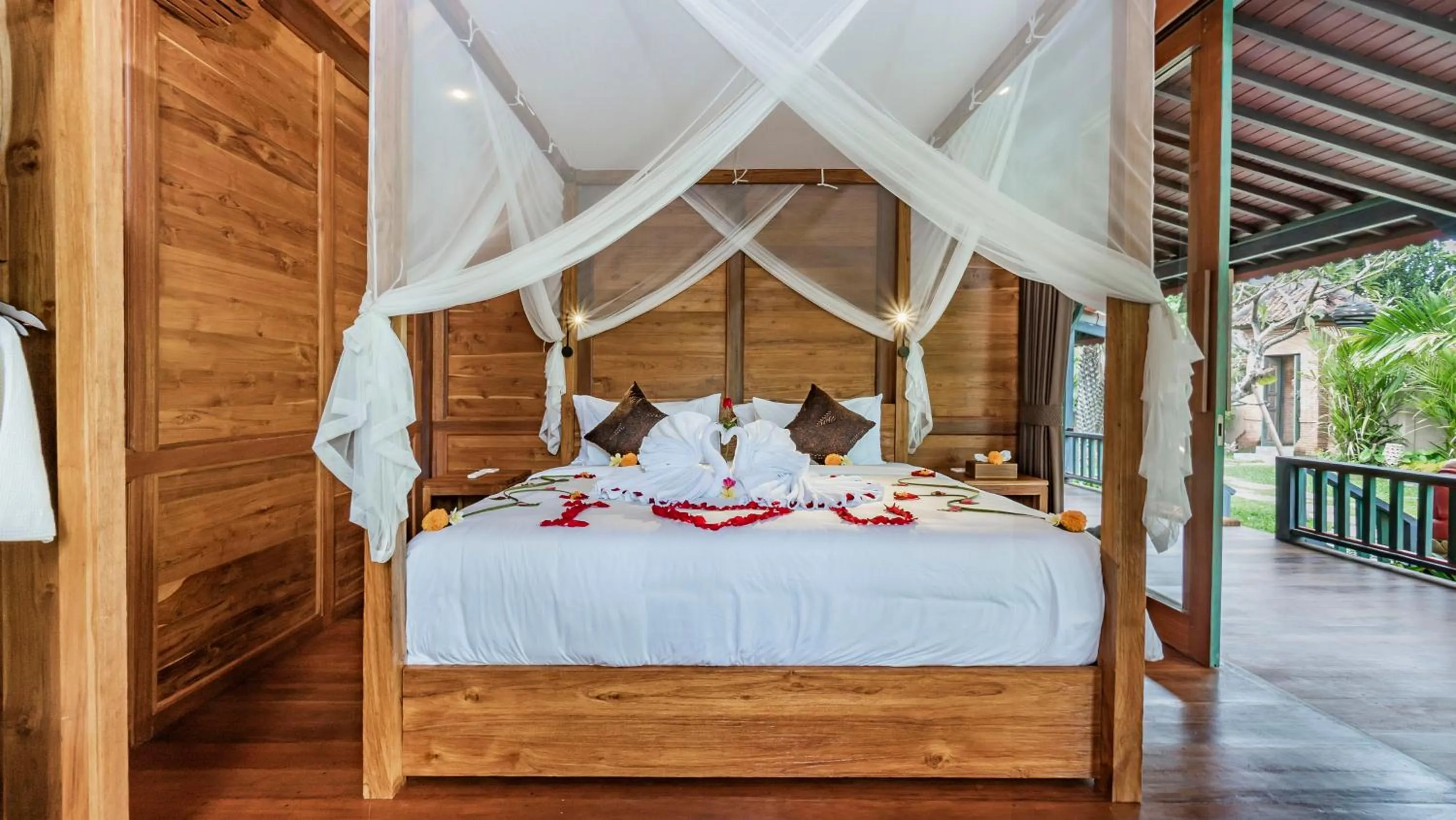 Bed in The Puspa Villa