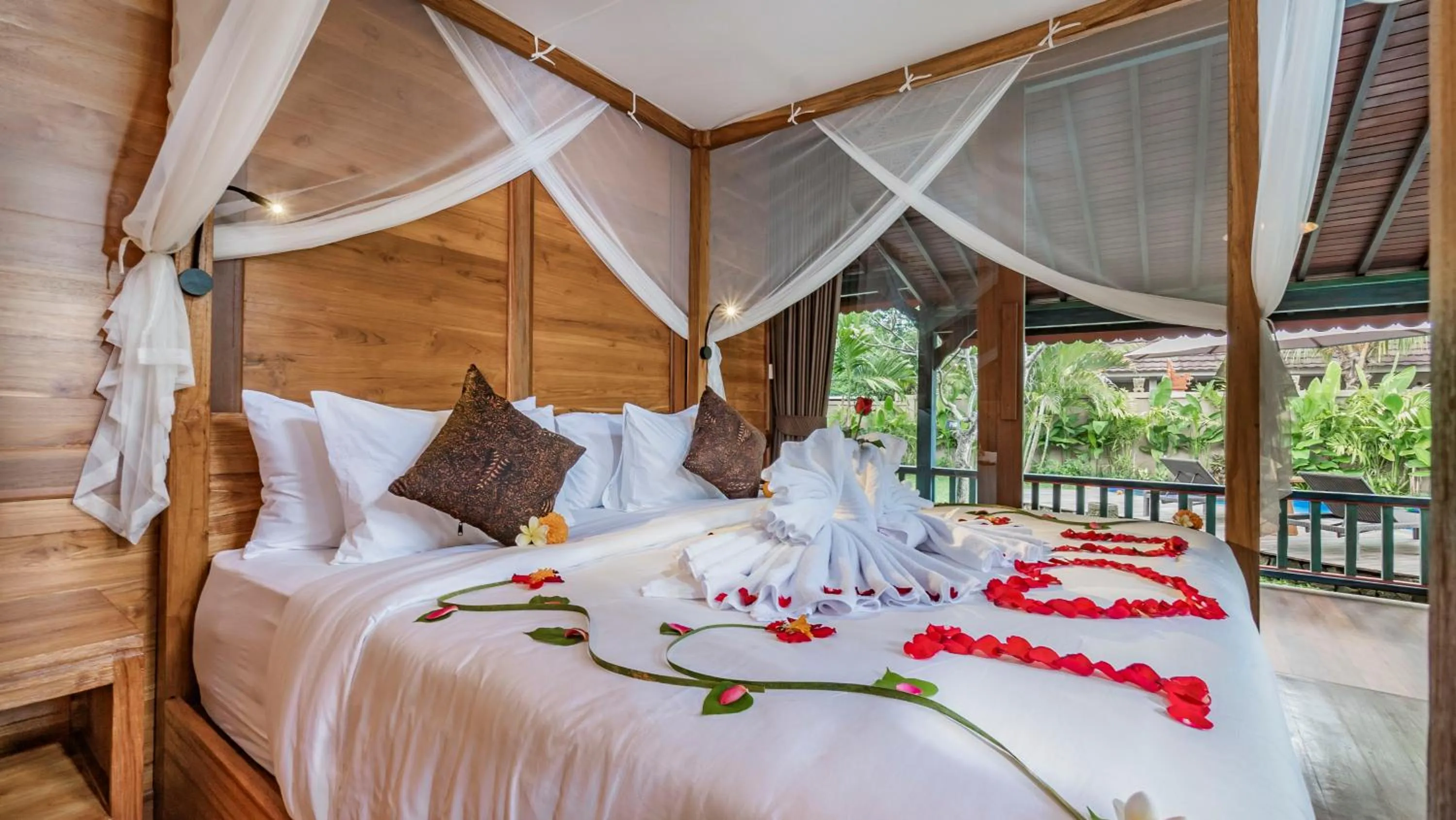 Bed in The Puspa Villa