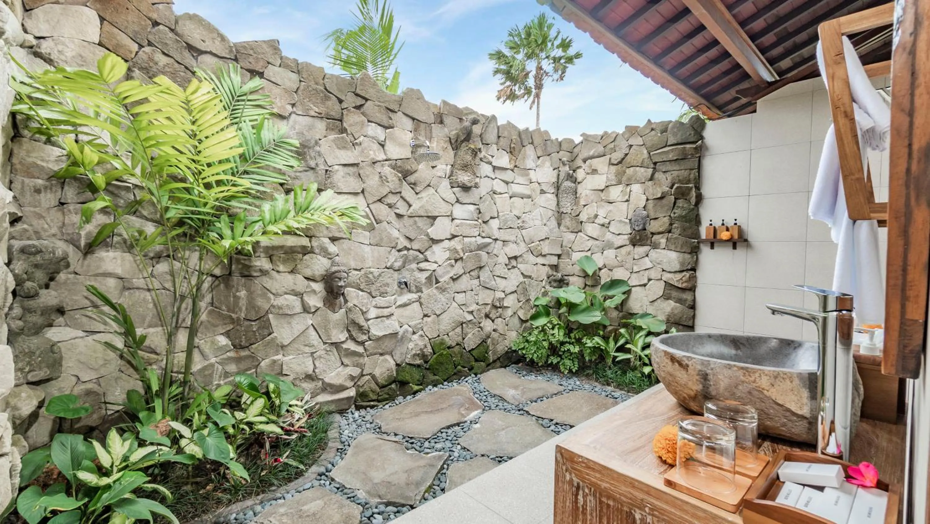 Bathroom in The Puspa Villa