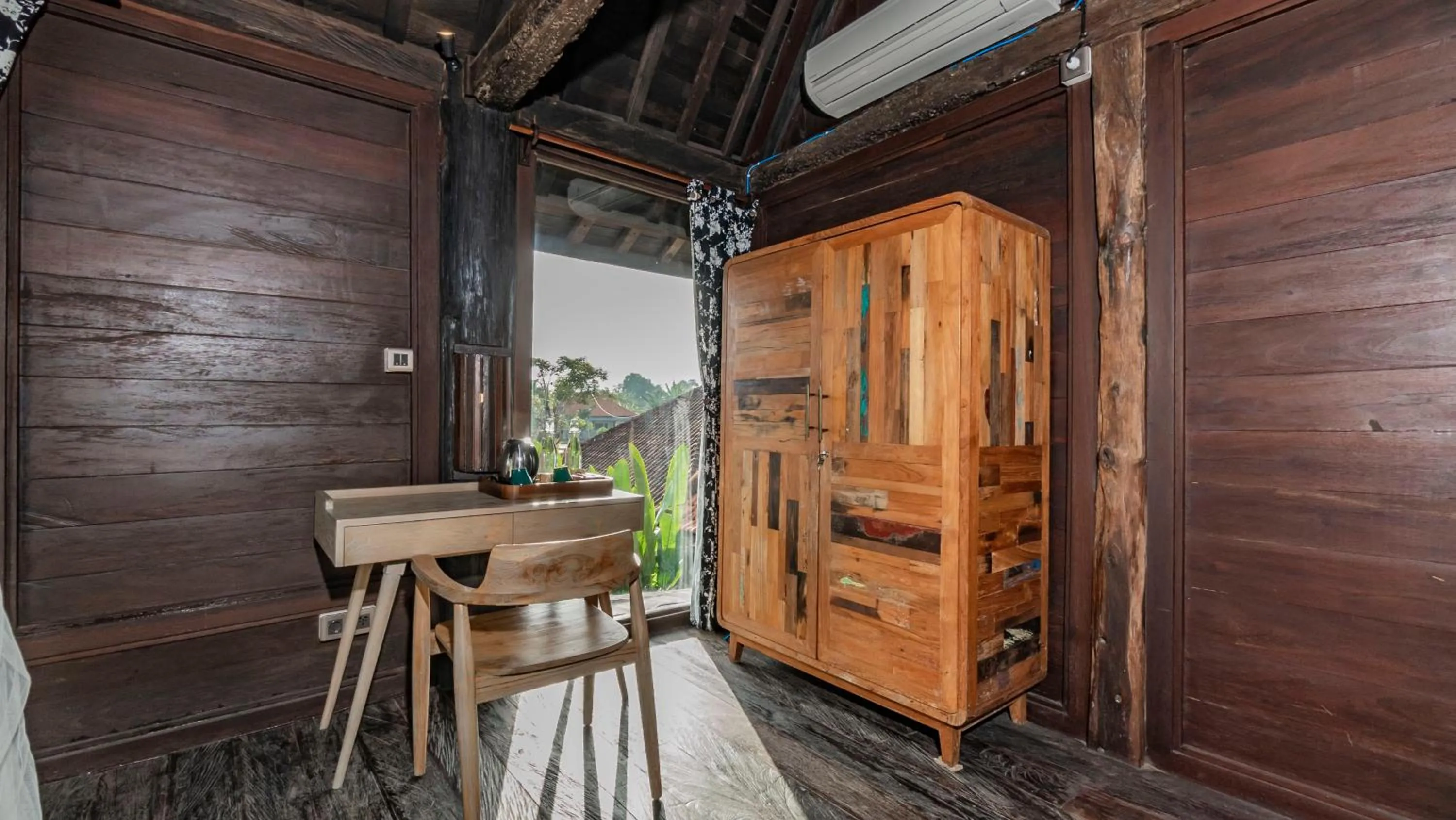 wardrobe in The Puspa Villa